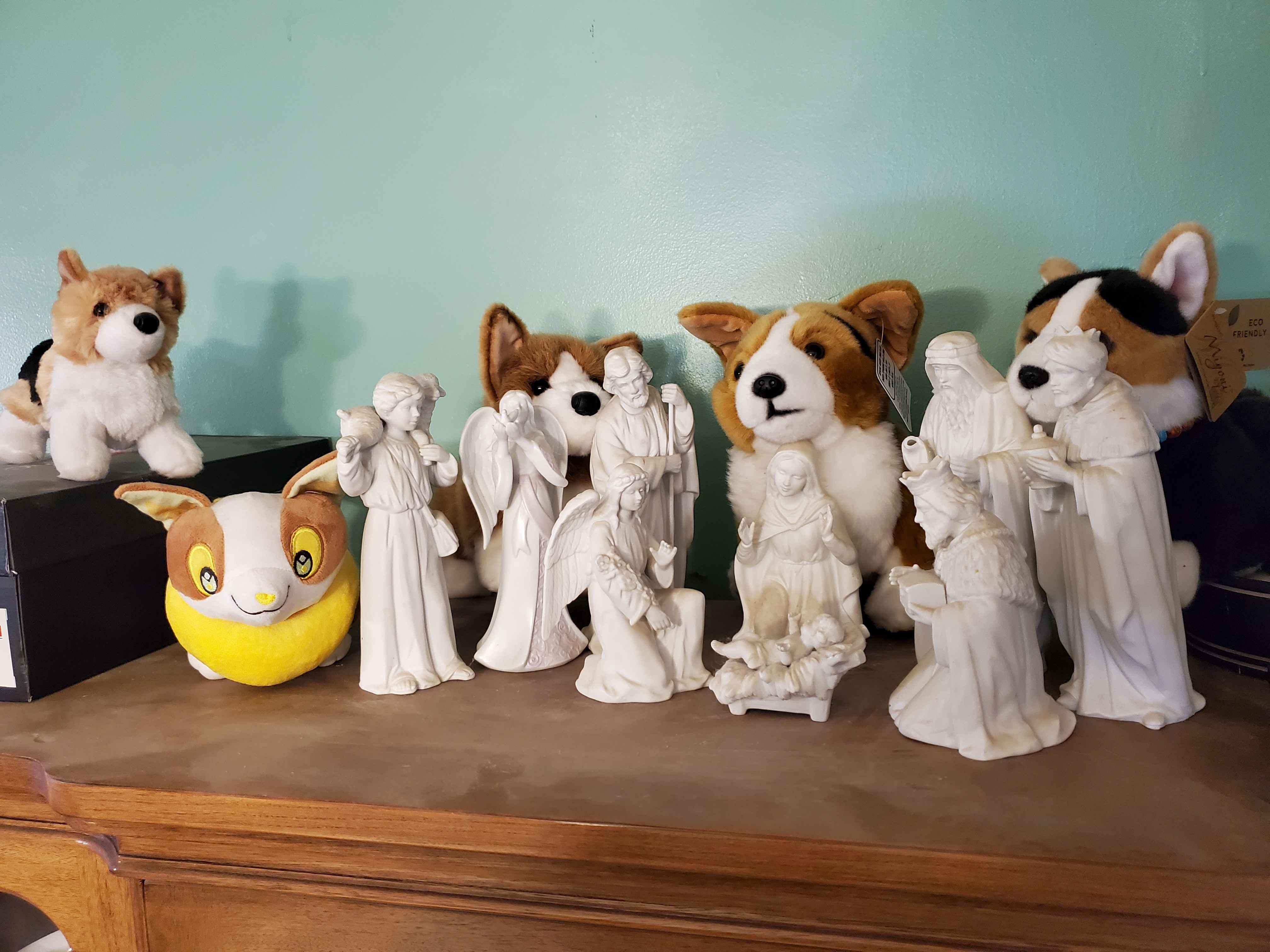 Wishing you a very Merry Corgmas!