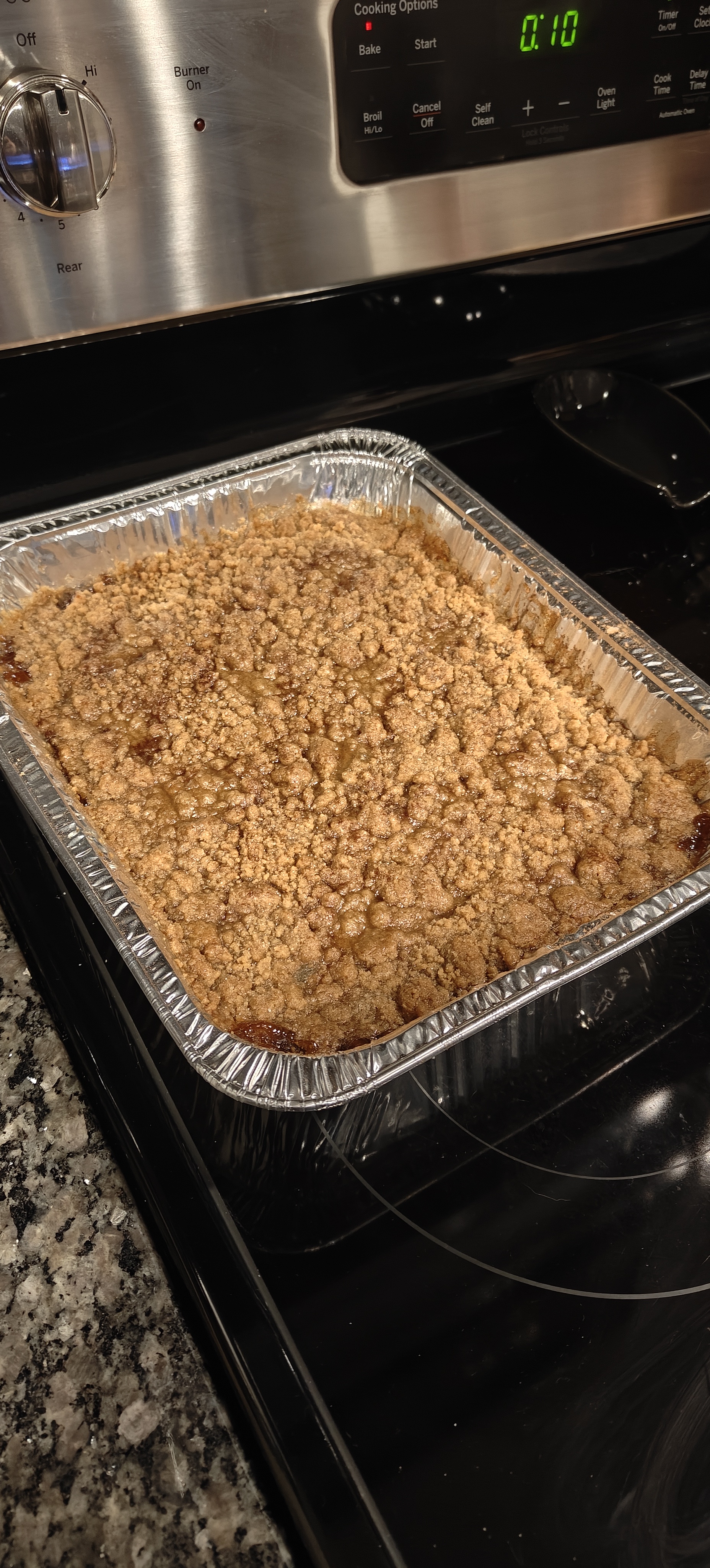 Irresistible Apple Crisp with a crunchy streusel topping