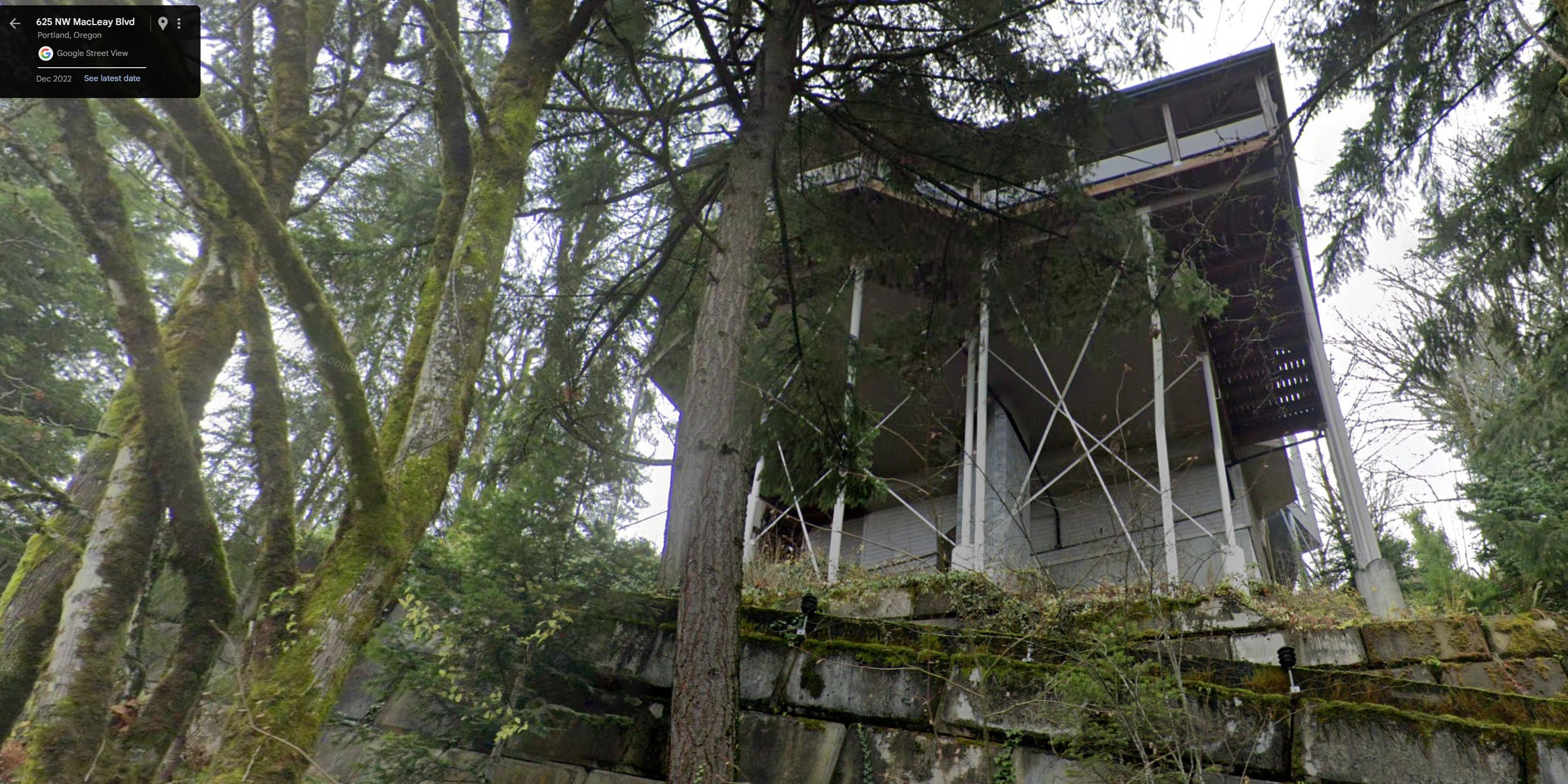 The Unique Crazy Cantilevered House