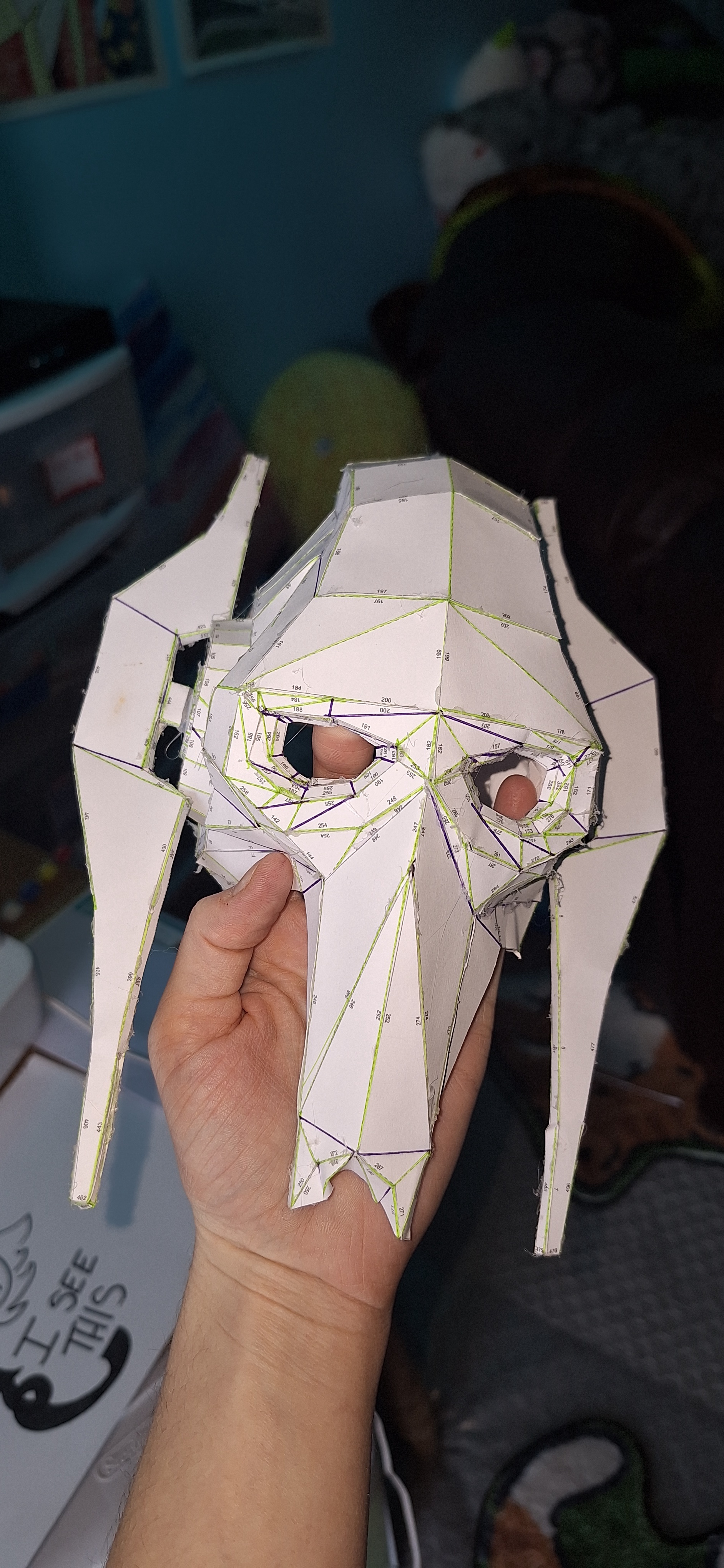 Meet the cat-sized General Grievous!