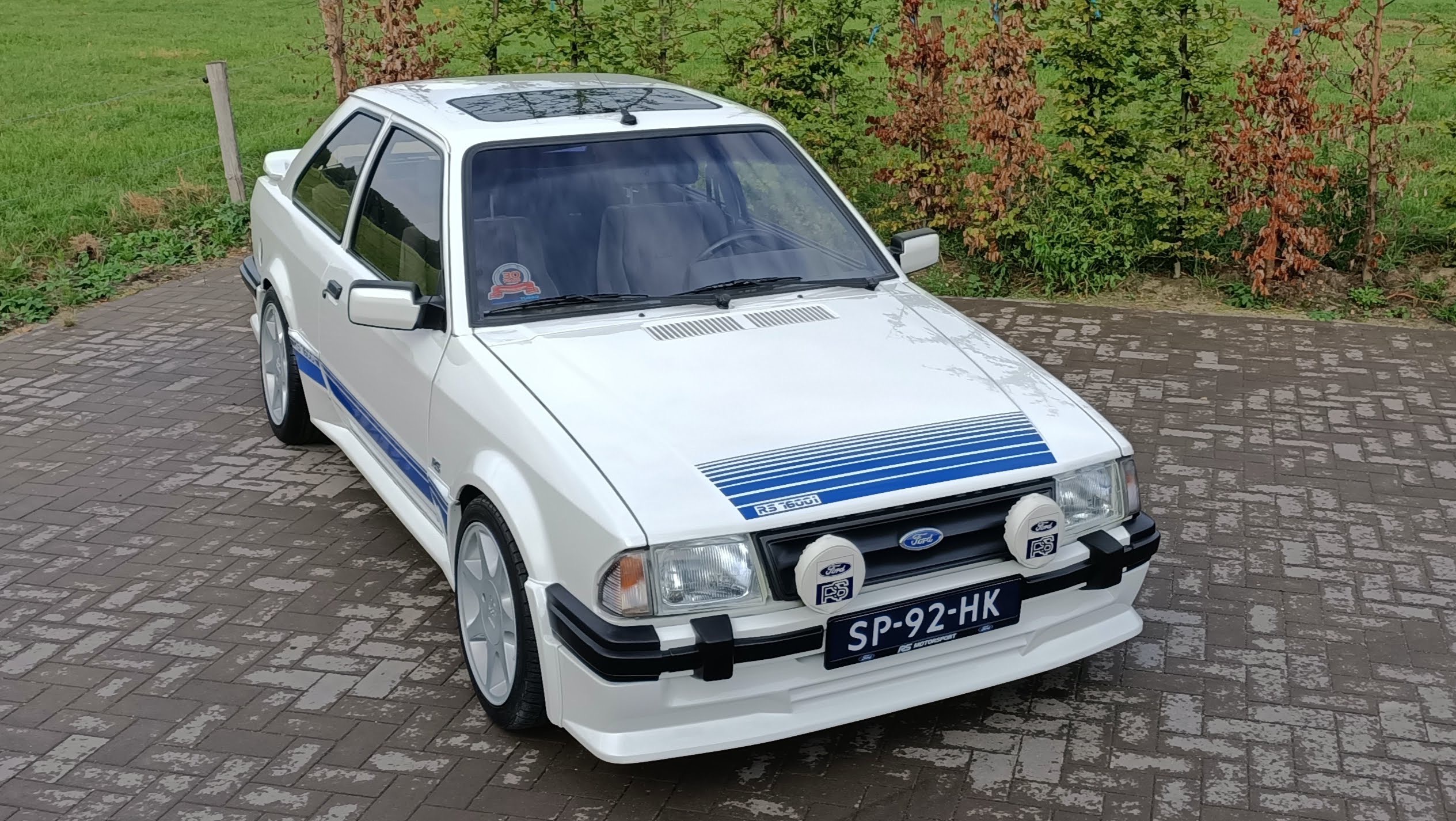 A Deep Dive into Detailing the Ford Escort RS