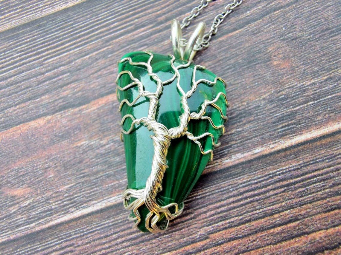 I crafted some stunning jewelry using malachite gemstones.