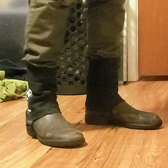 Creative Boot Gaiters: A Stylish Upcycling Project