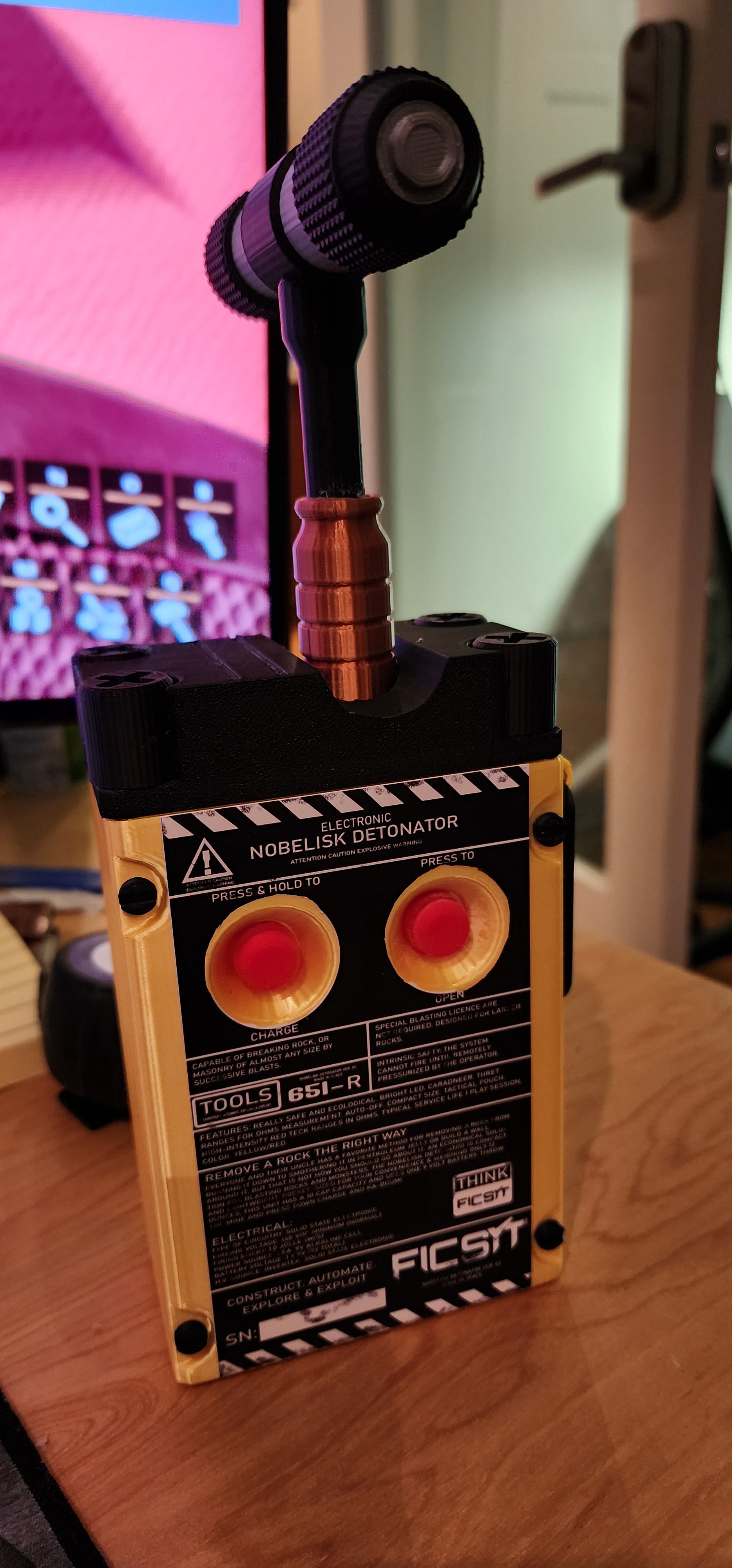My very first Satisfactory print: The Nobelisk Detonator!