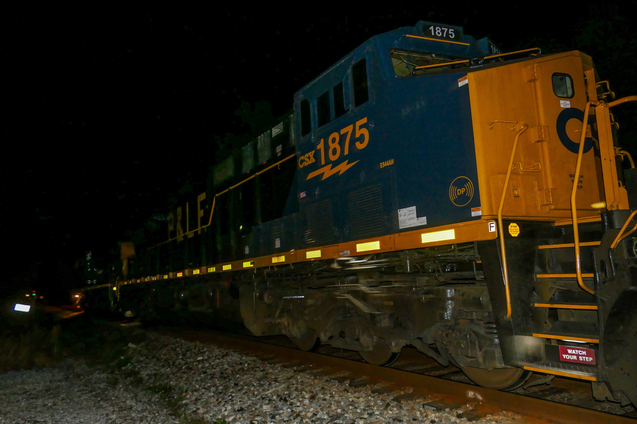 CSX 1875: A Train Enthusiast's Dream