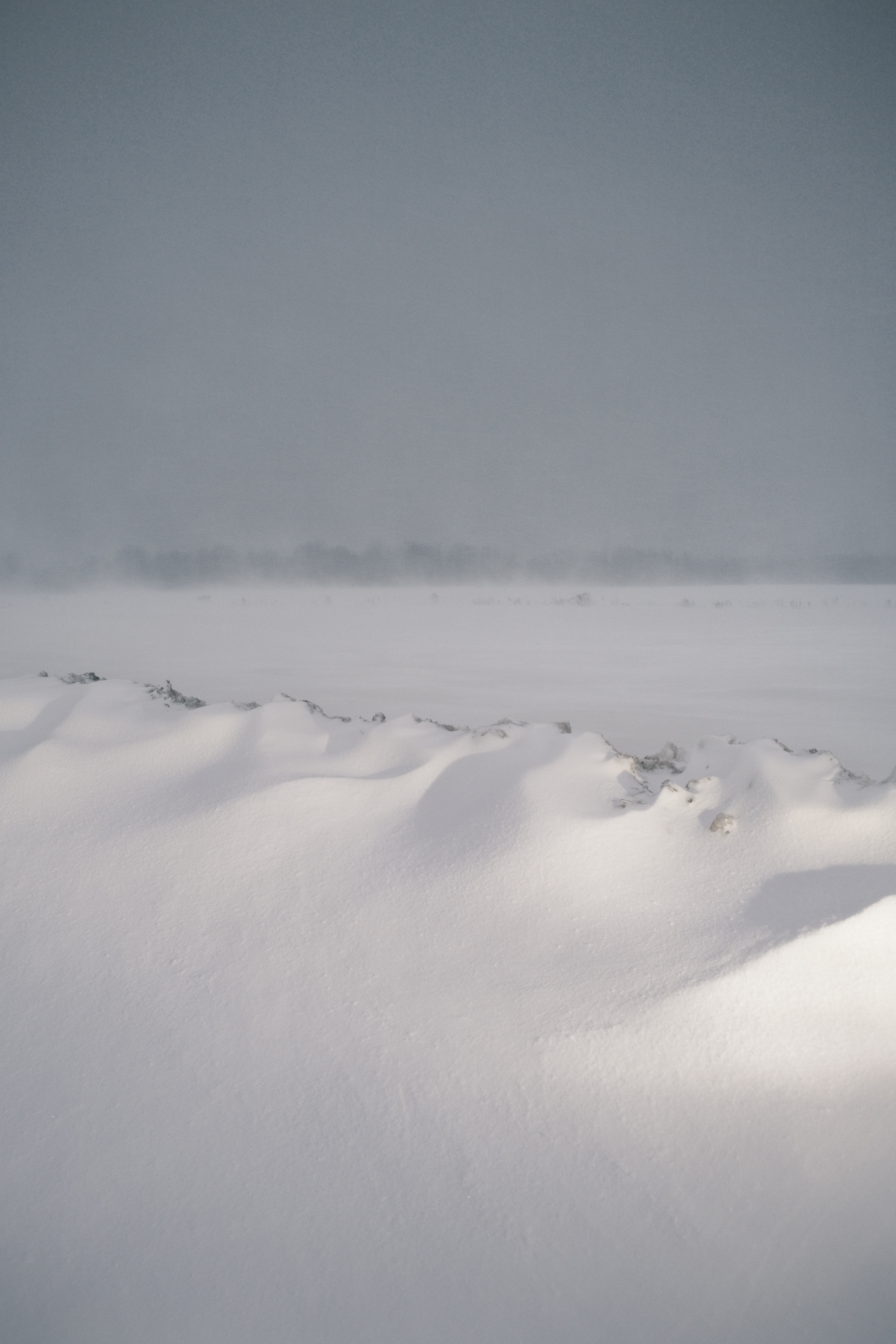 Snow Drifting: Nature's Mini Dunes