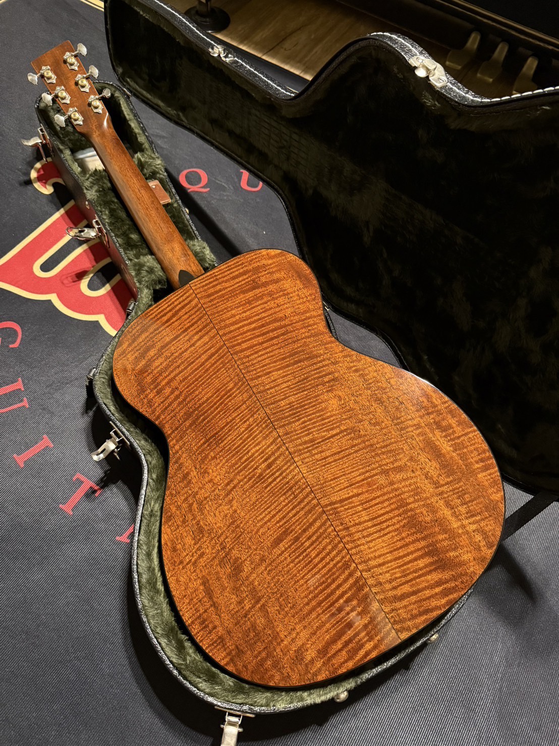 Discovering the Martin CTM 000-18: A Guitar Lover's Dream