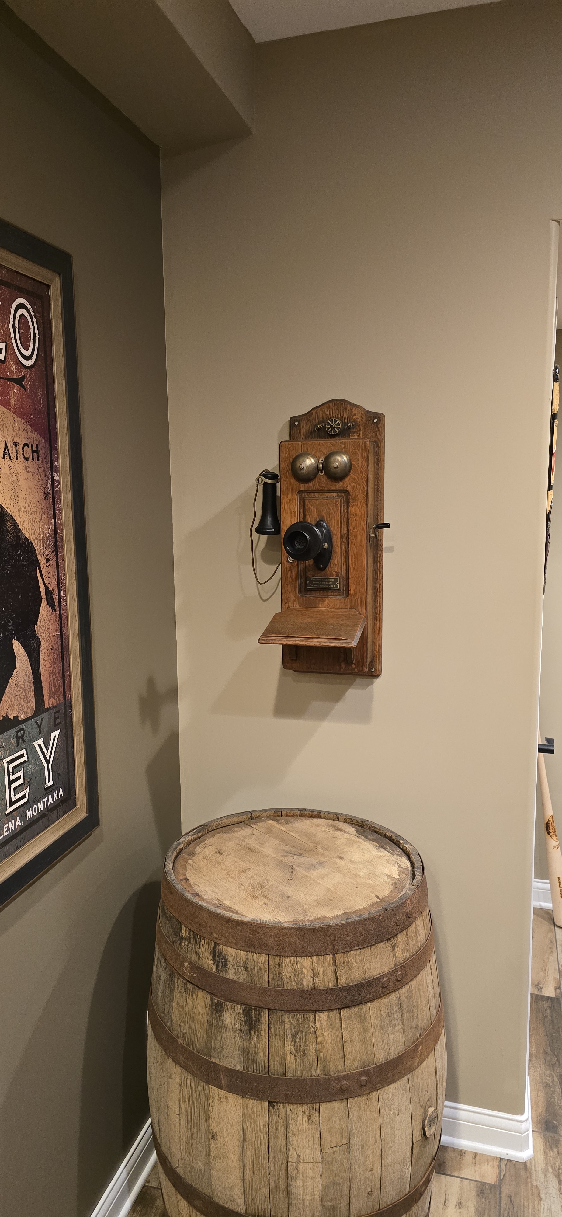 The Classic Bar Phone: A Blast from the Past