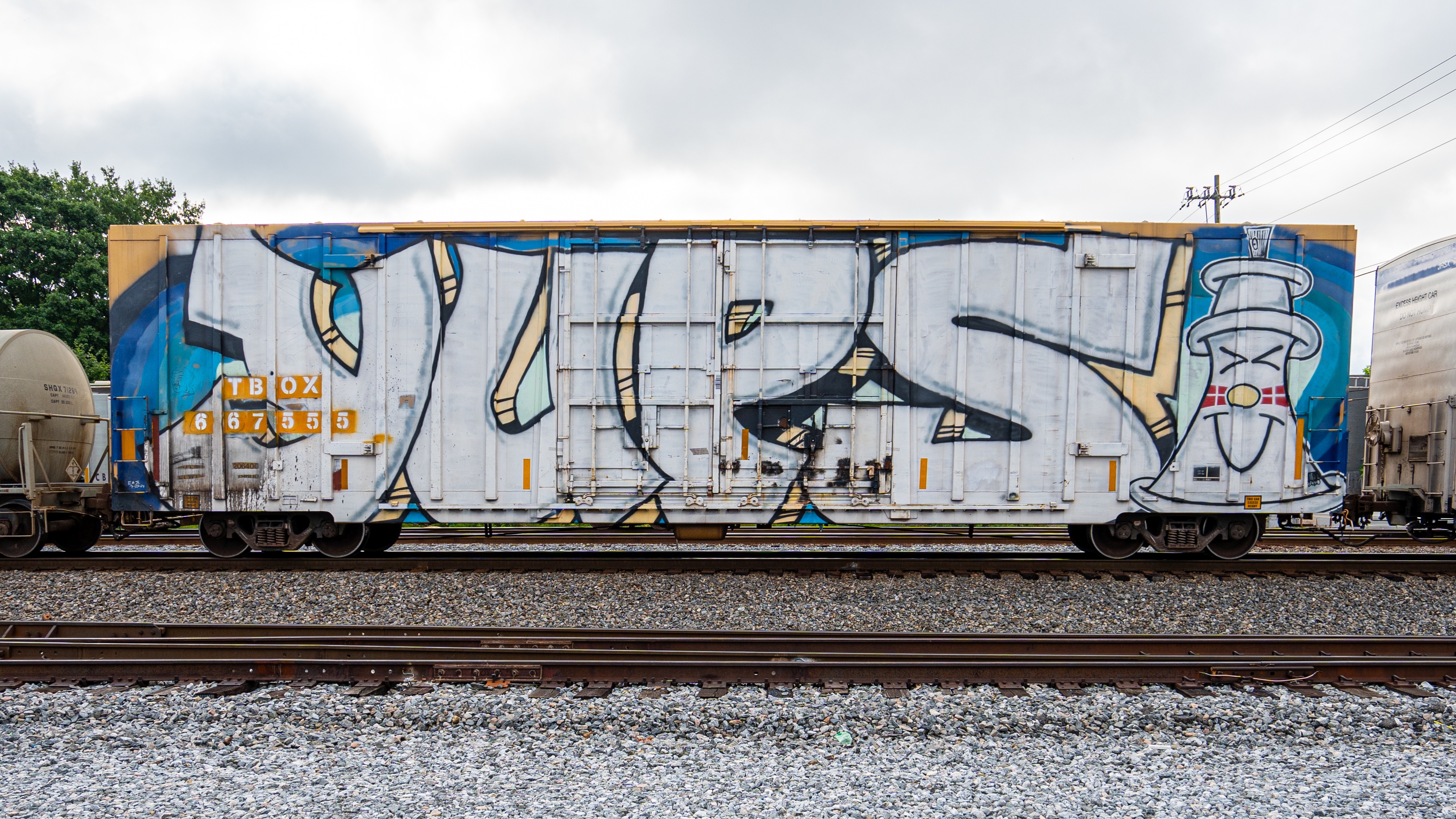 Daily dose of trains: Capturing a train car on day 171