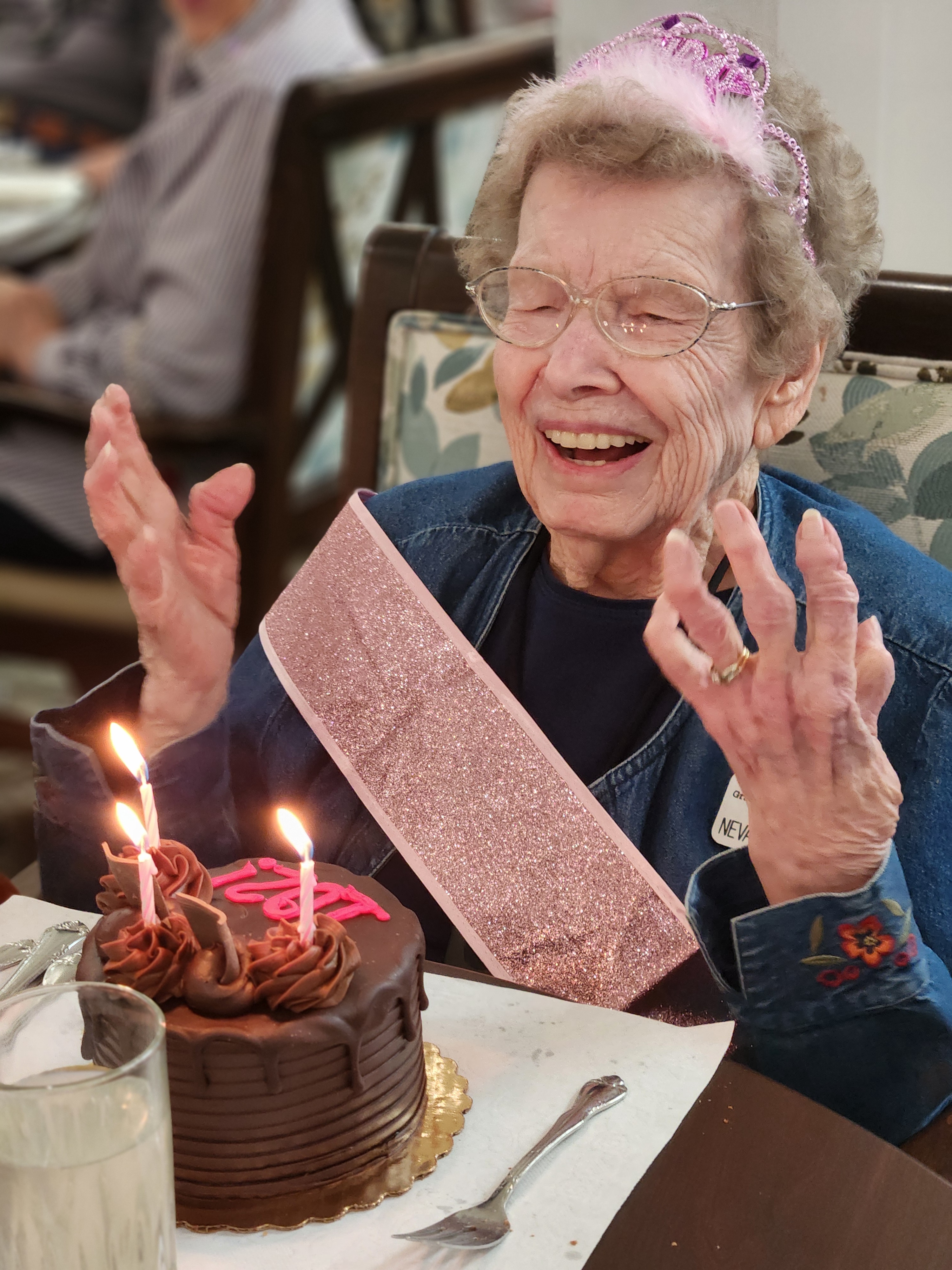 A Heartwarming Moment: Celebrating a Sweet Lady's 102nd Birthday with Pure Joy