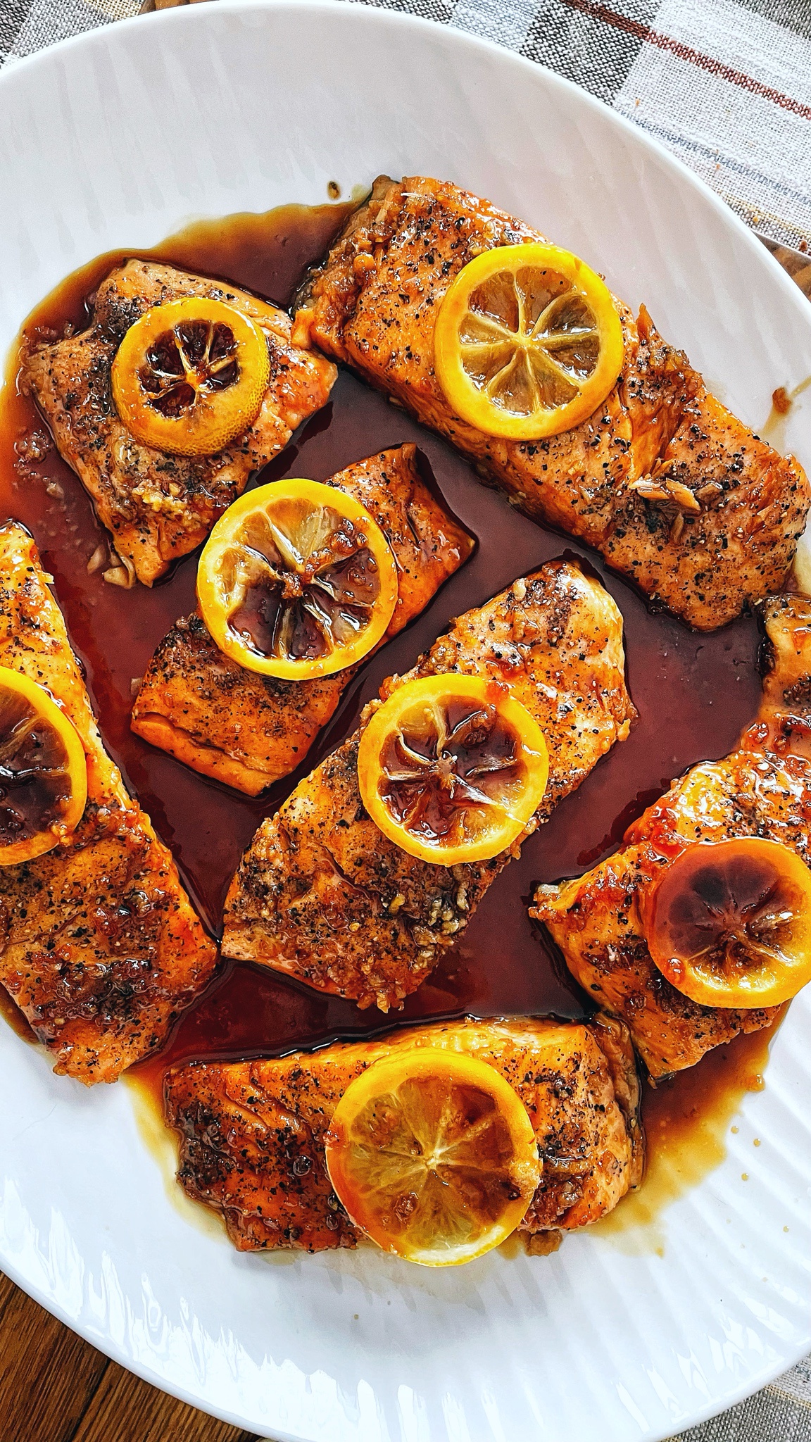 Delicious Honey Garlic Glazed Salmon Recipe