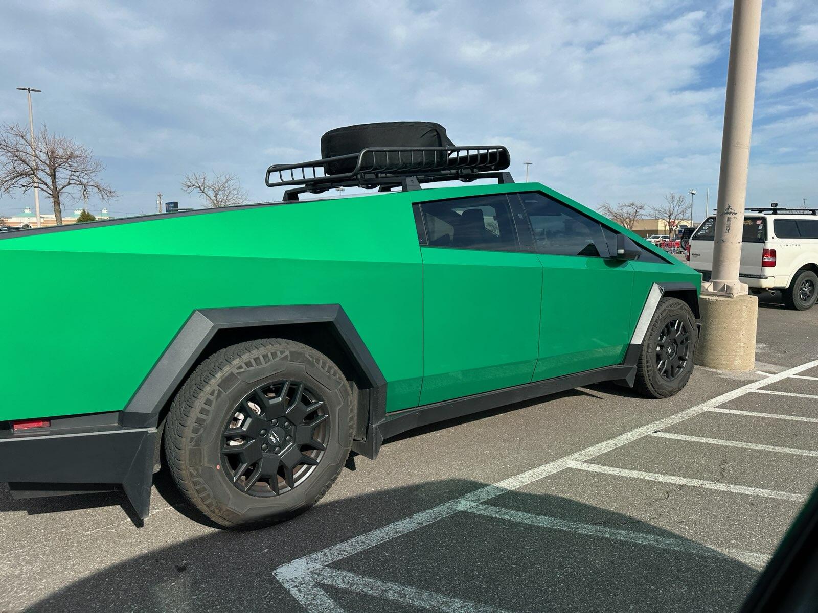 Spotted This Gorgeous Dumper Outside Lowes