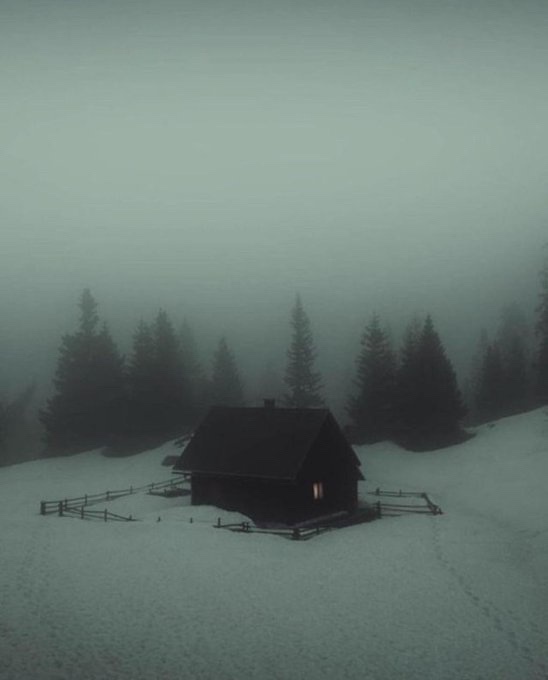 This spot would definitely make for a romantic rendezvous.