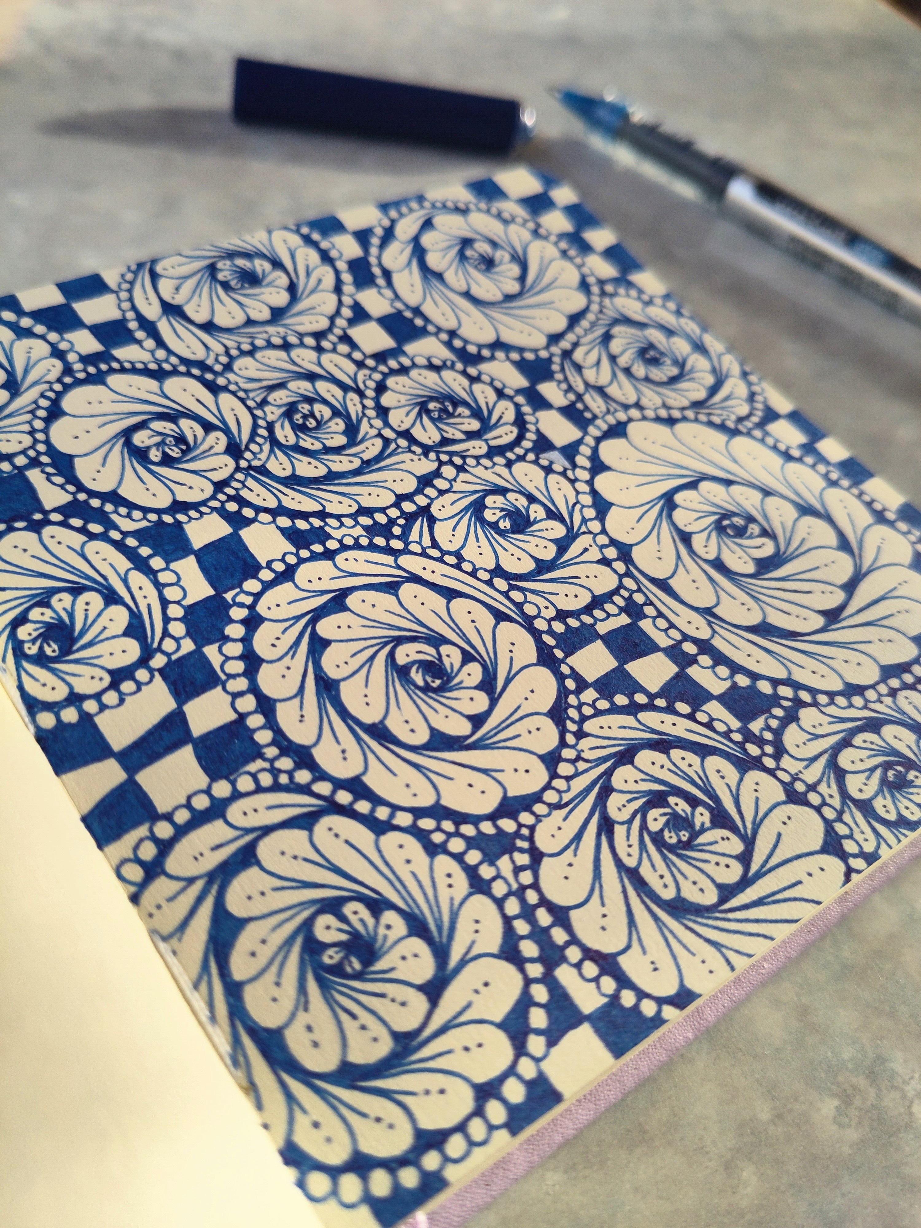 Creating a relaxing zentangle doodle: Follow along step by step!
