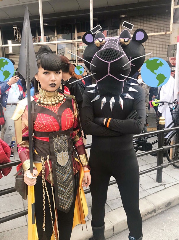 A Spooky Surprise: Trick or Treat with Cat Ax!