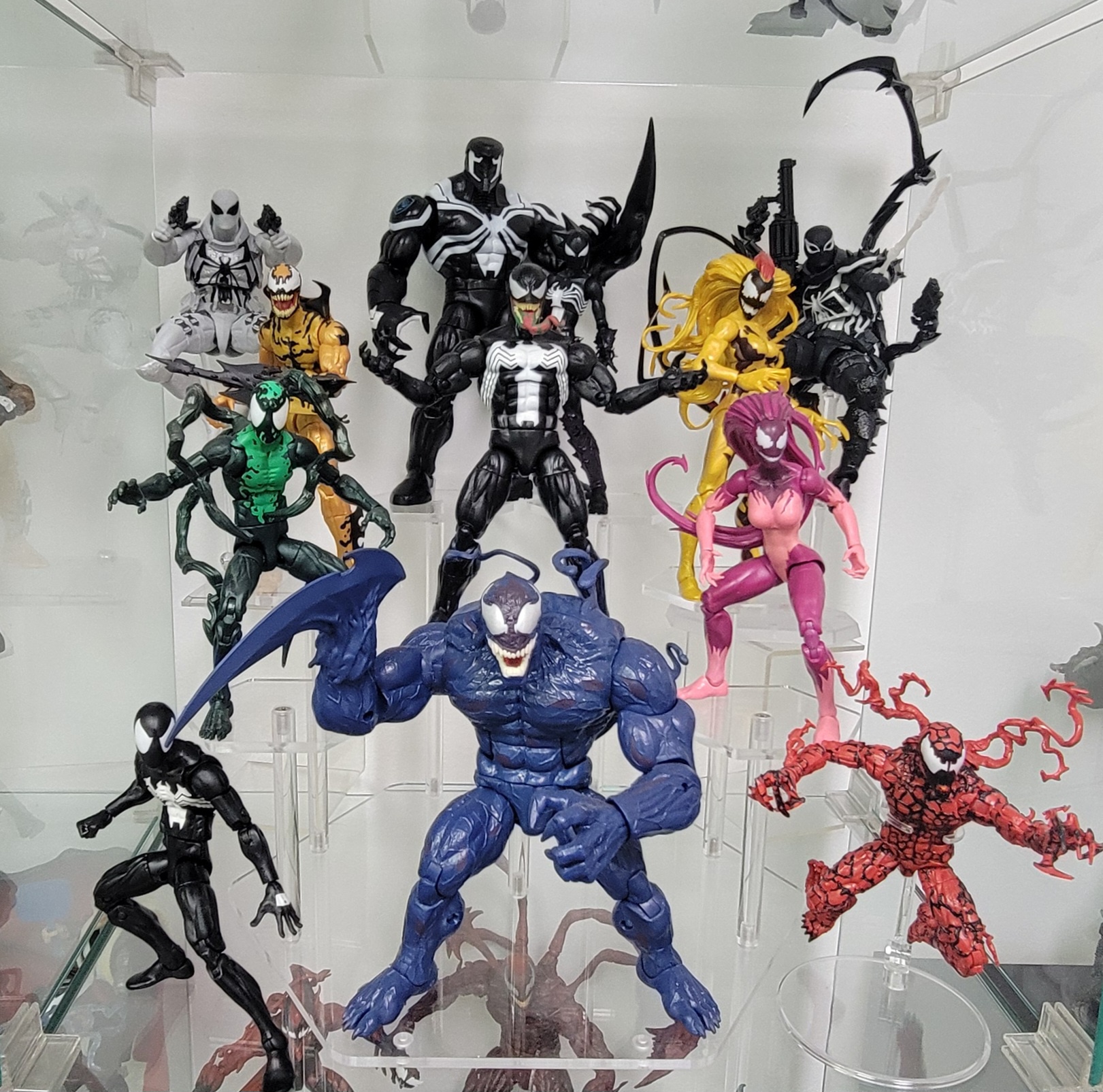 Venom and Friends: A Supervillain Showcase