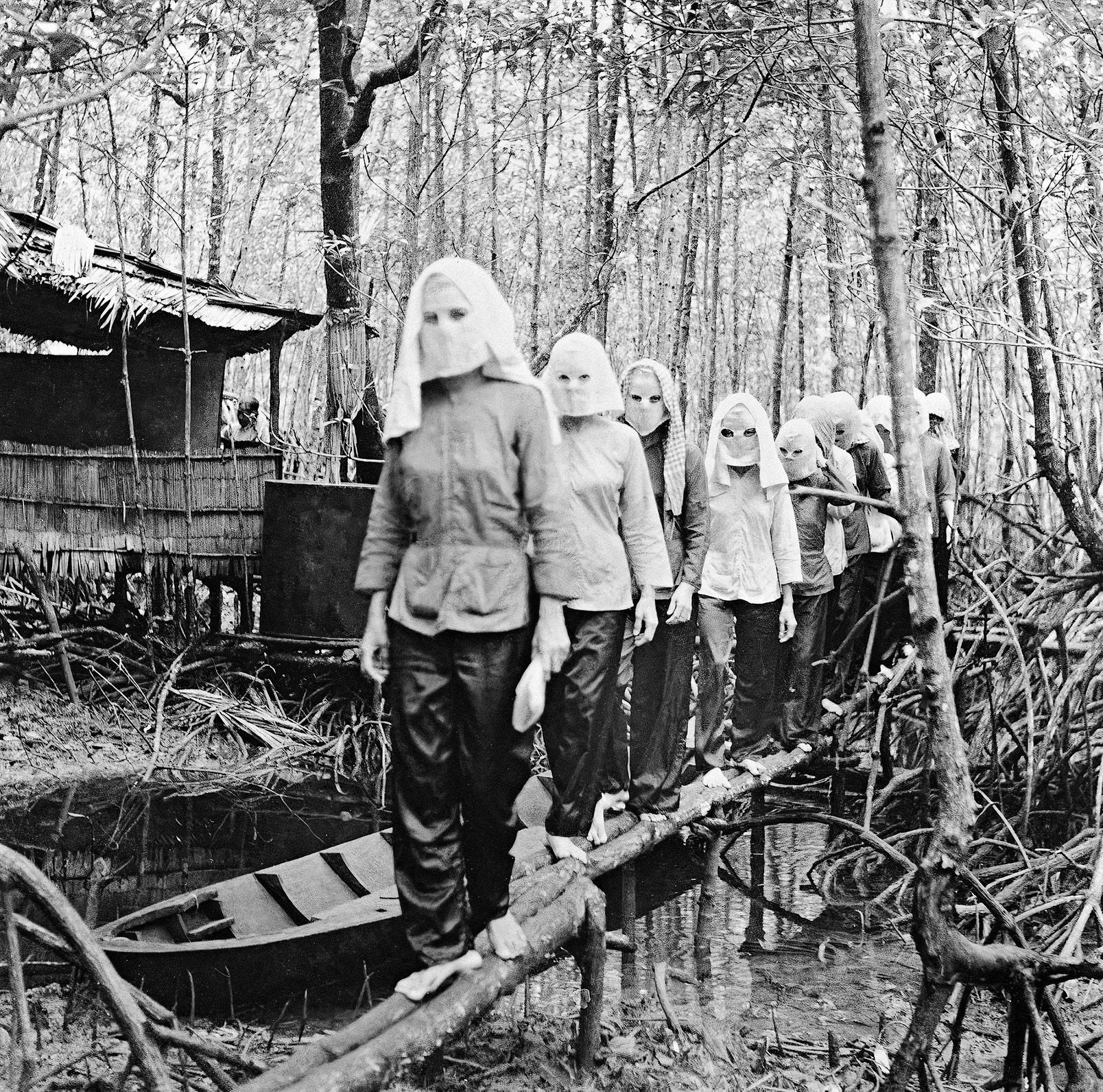 Activists Unite in the Nam Can Forest: A Historic 1972 Photo by Vo Anh Khanh