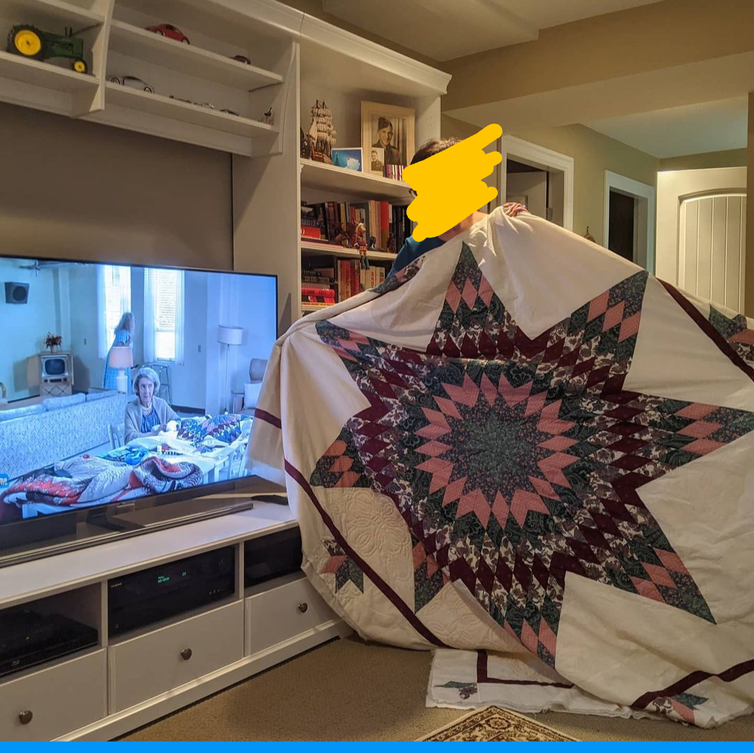 A Cozy Happy Gilmore-Themed Quilt