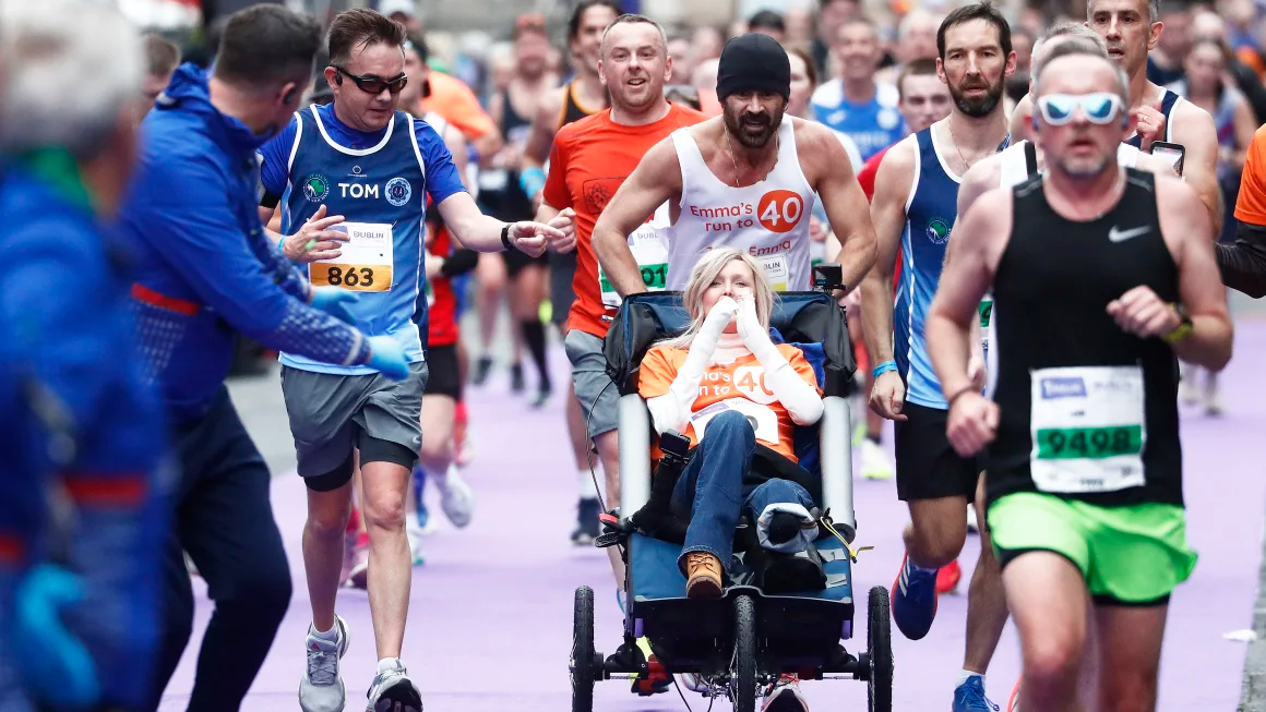 Colin Farrell Completes the Dublin Marathon While Pushing His Friend in a Wheelchair