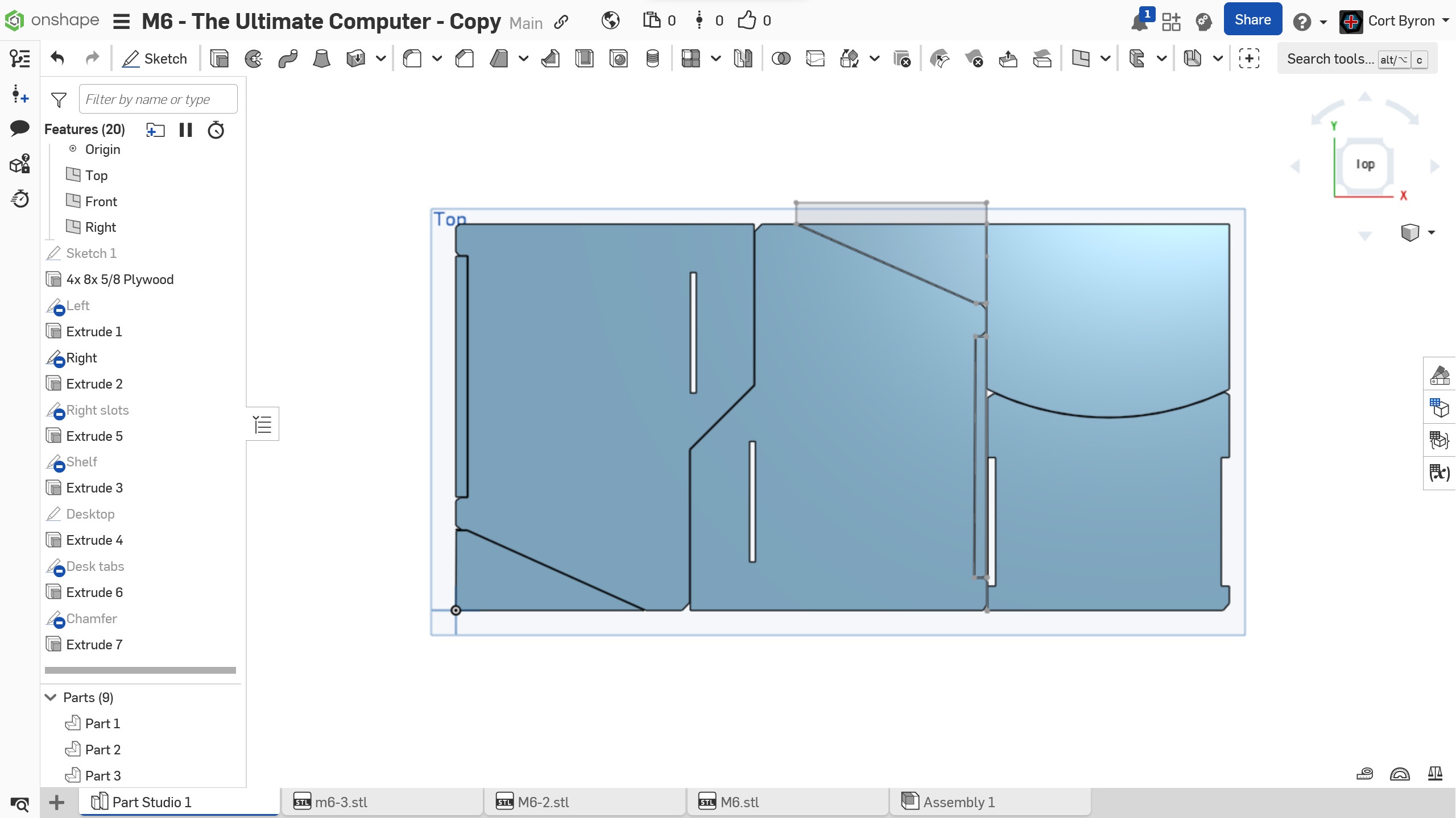 Crafting a Functional 4' x 8' Plywood Desk