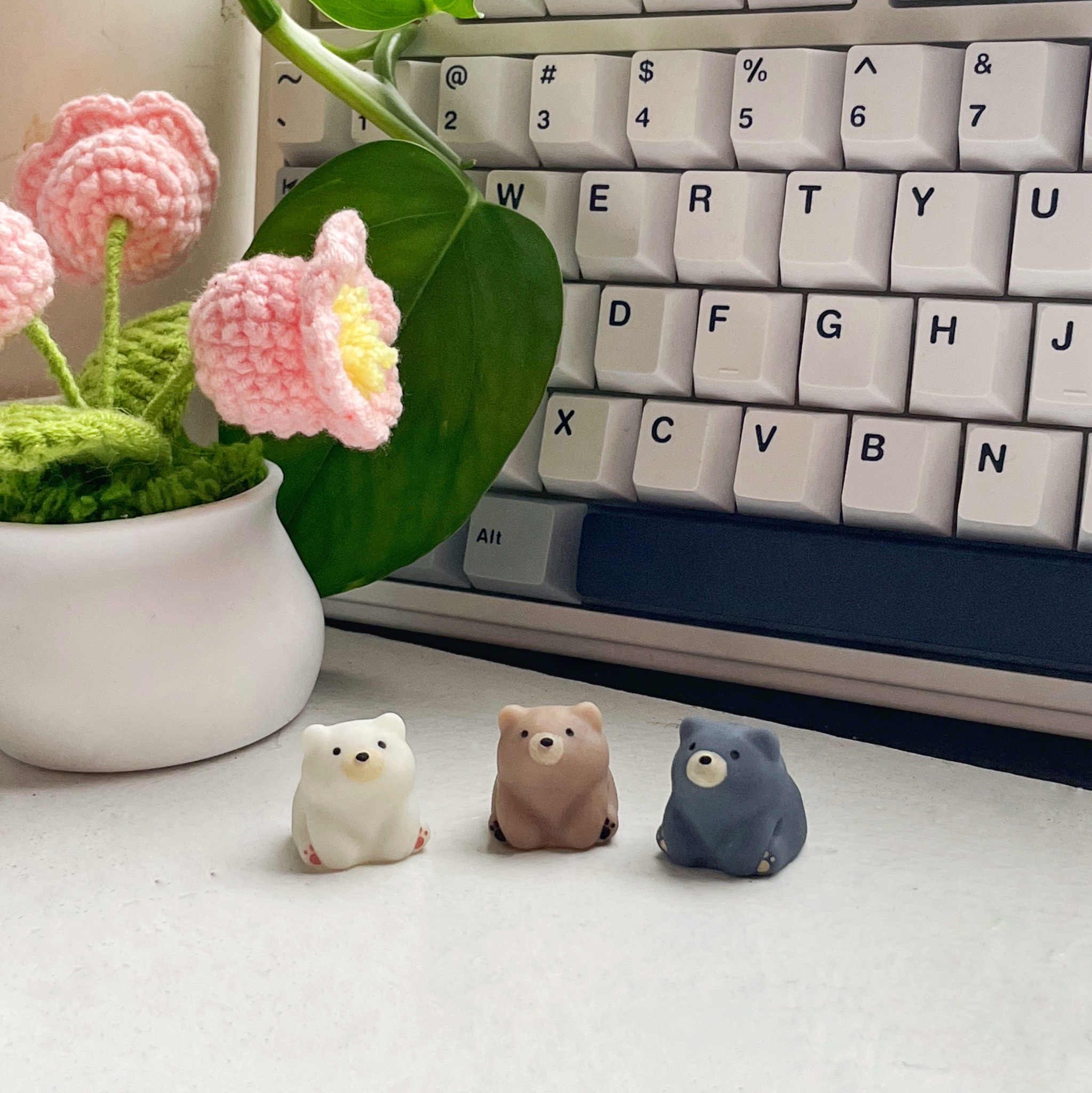 Adorable Bear Keycaps That Will Melt Your Heart