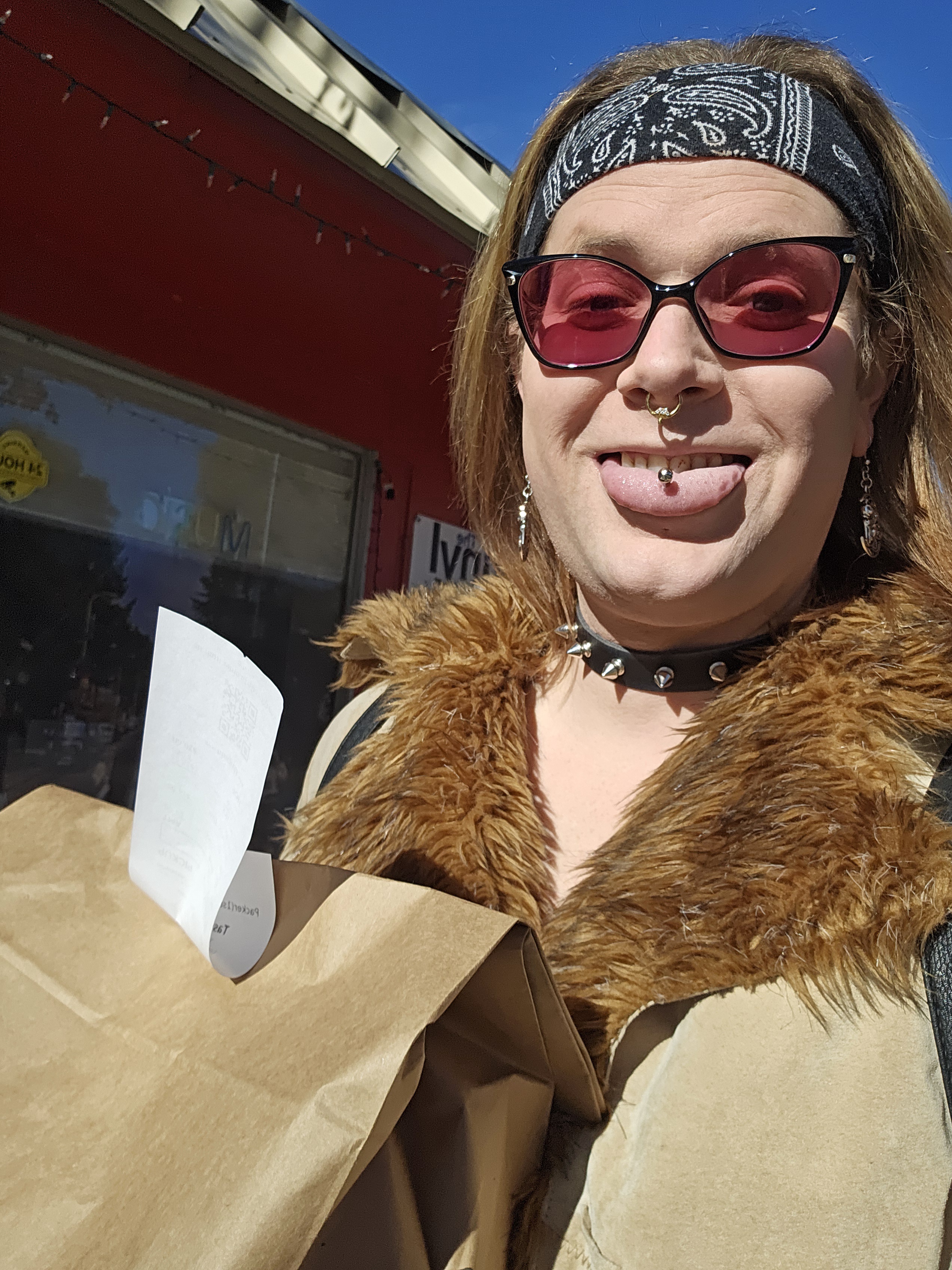 Check out my Christmas selfie glow-up after nearly 2 years on HRT!