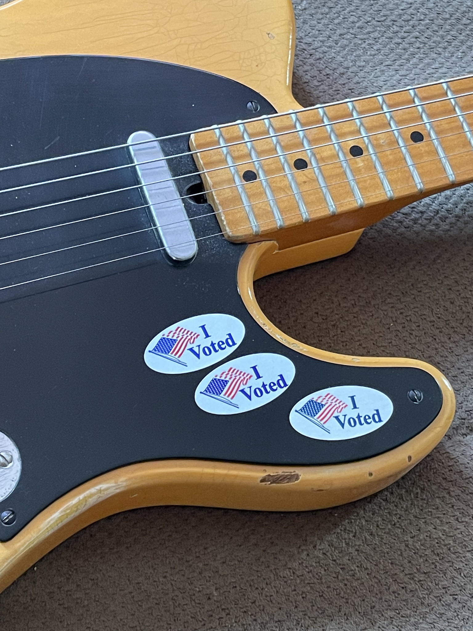 Rock-N-Roll Needs Your Vote!