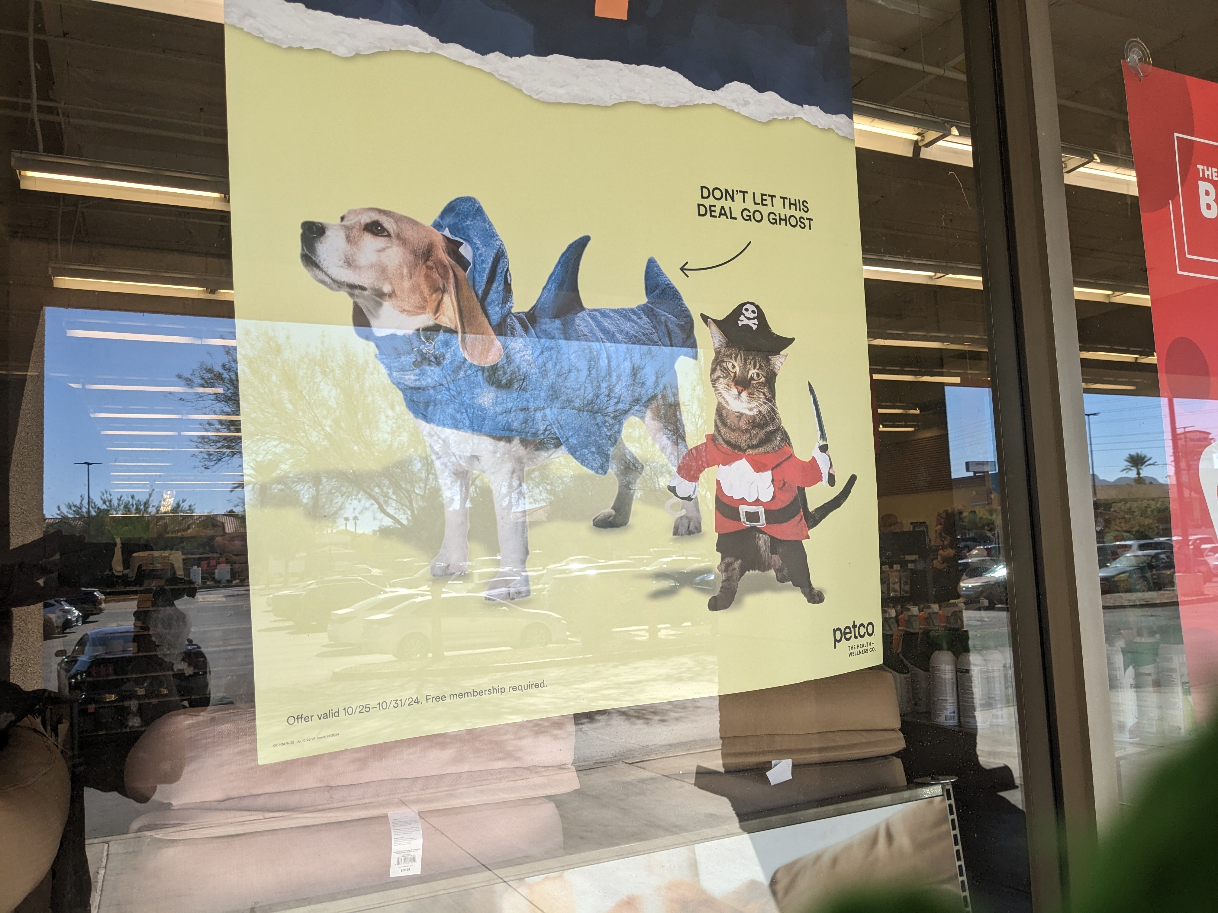 Looks like you printed the wrong pun, Petco!