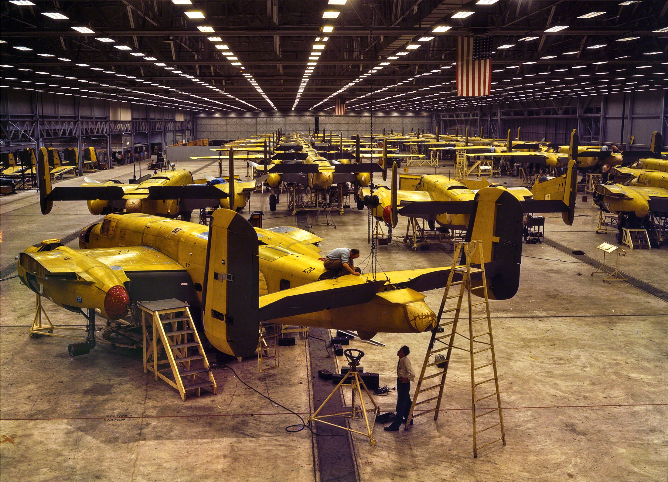 Throwback to October 1942: Inside a B-25 Bomber Assembly Hall