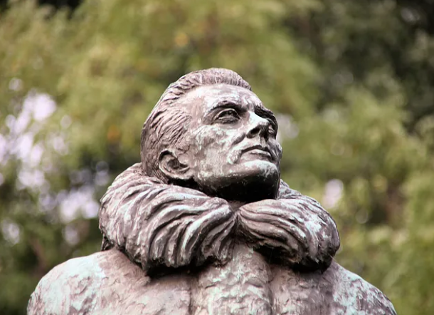 The Mysterious Arctic Explorer Who Vanished After Proclaiming a Hollow Earth Theory