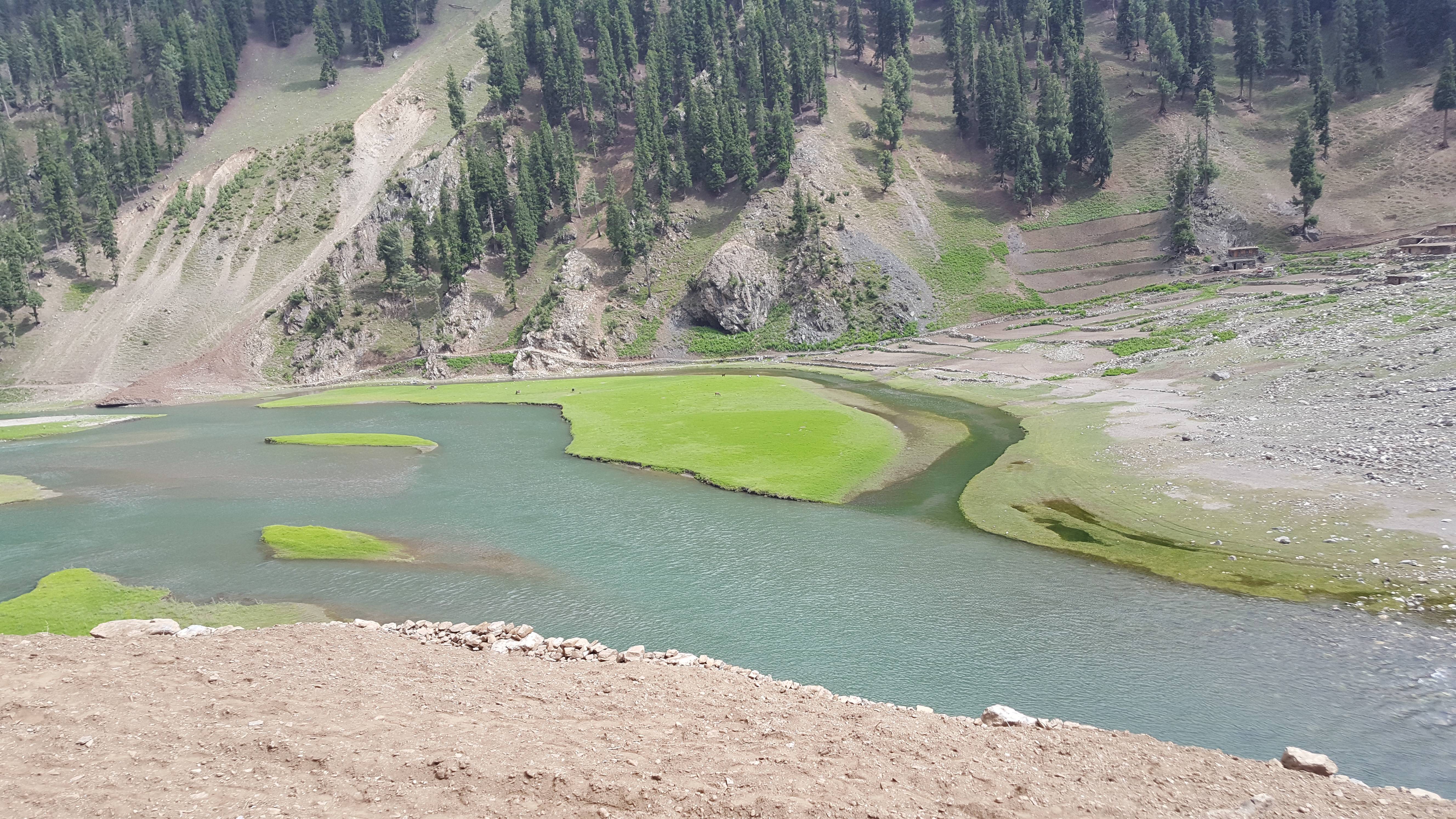 A mesmerizing blend of beautiful sights and soothing sounds.