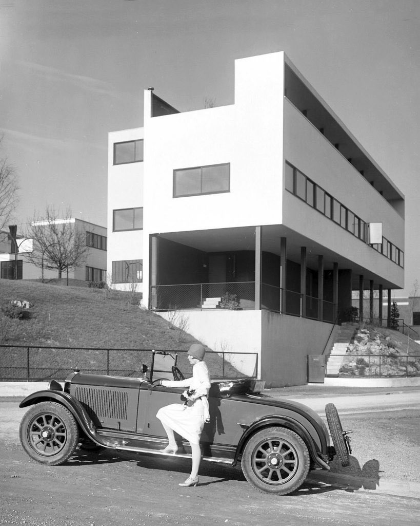 Bauhaus 1928: The Roots of Modern Architecture Revealed