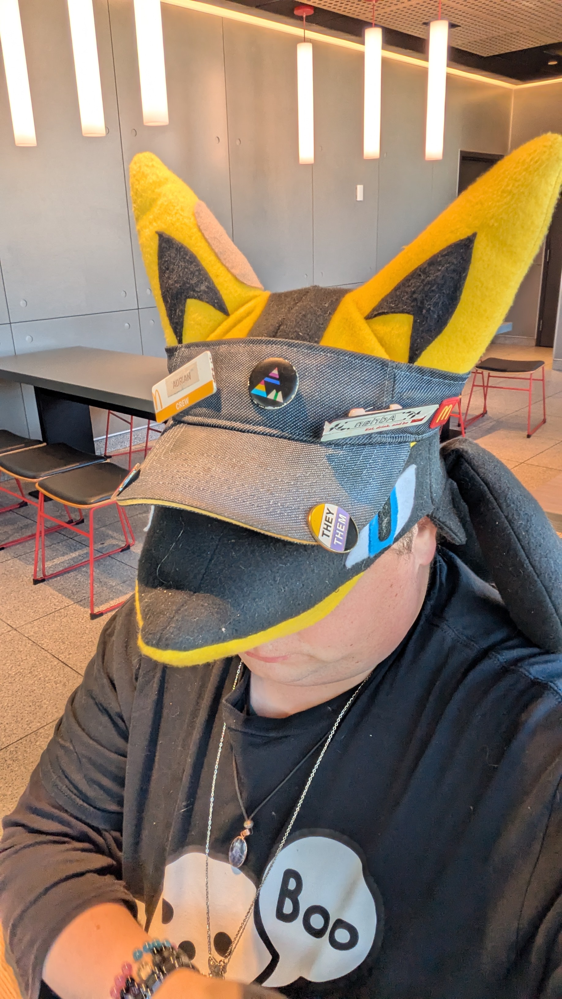 Lucario serving up fast food with style.