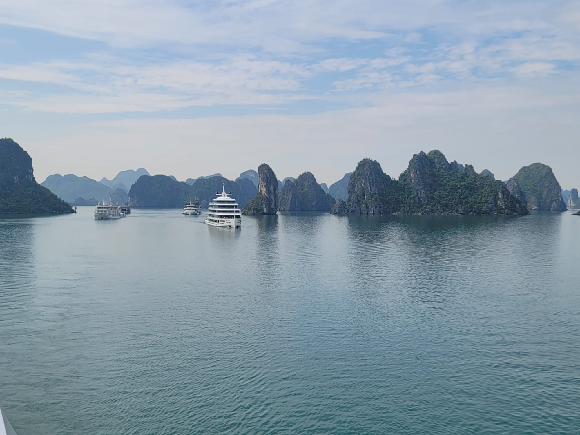 Breathtaking Beauty: Halong Bay, Vietnam