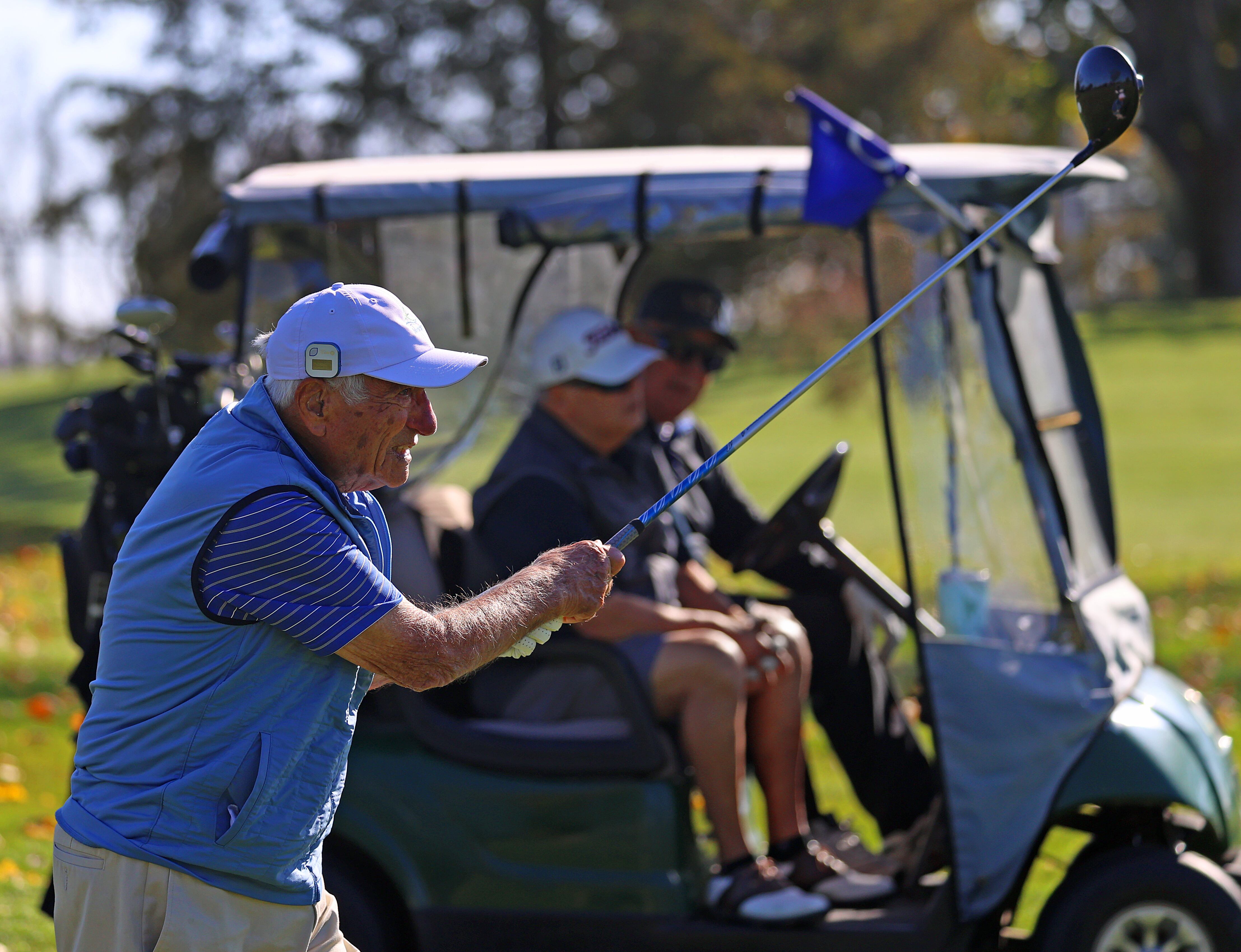 Meet Arthur Medeiros, 104, Golfing Regularly at Montaup Country Club