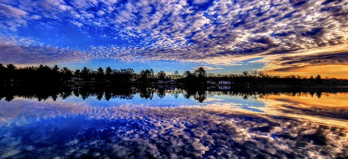 A Breathtaking Sunset Moment