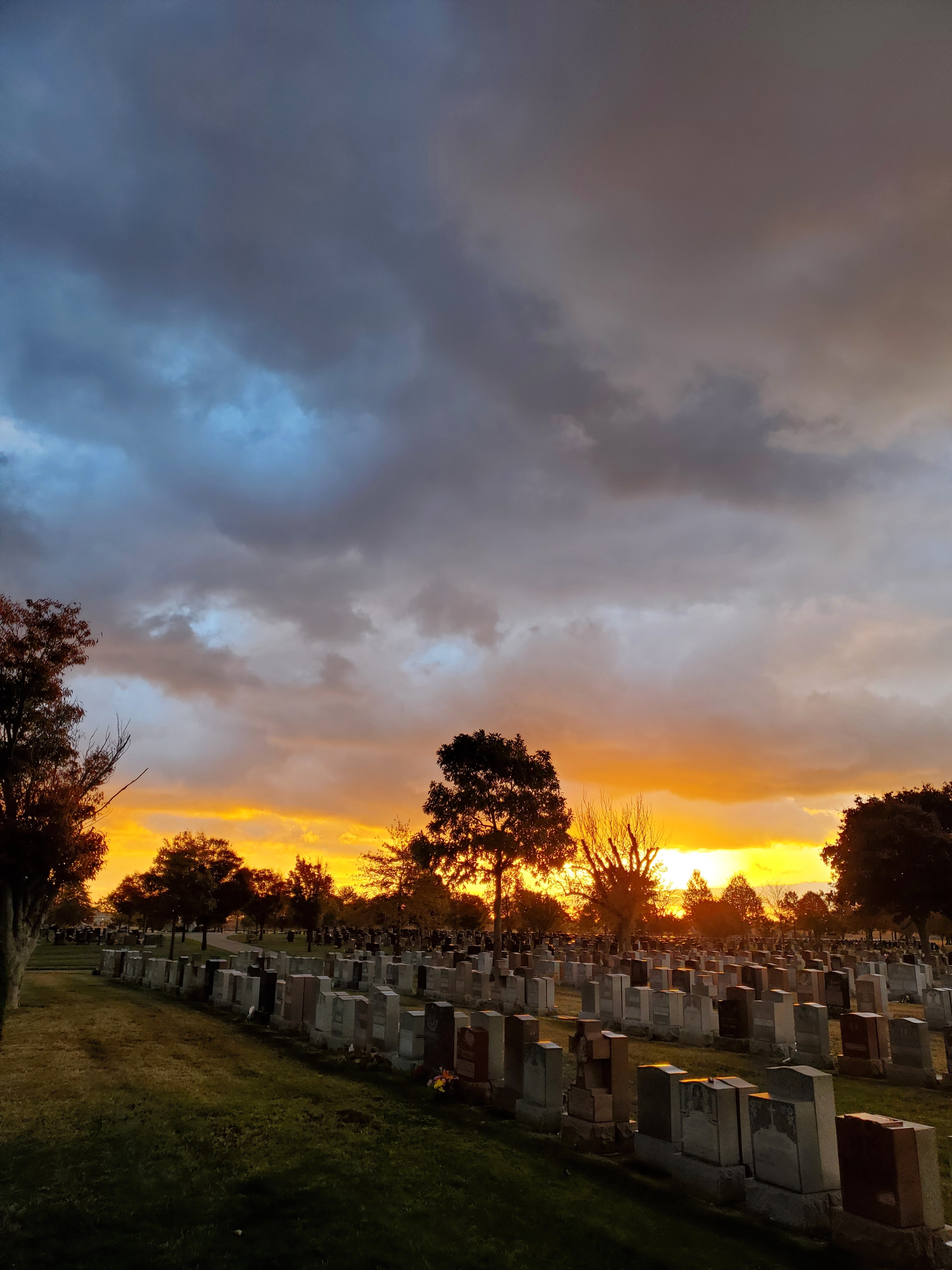 October Sunrise: A Reminder for Commuters to Pause and Appreciate the Beauty