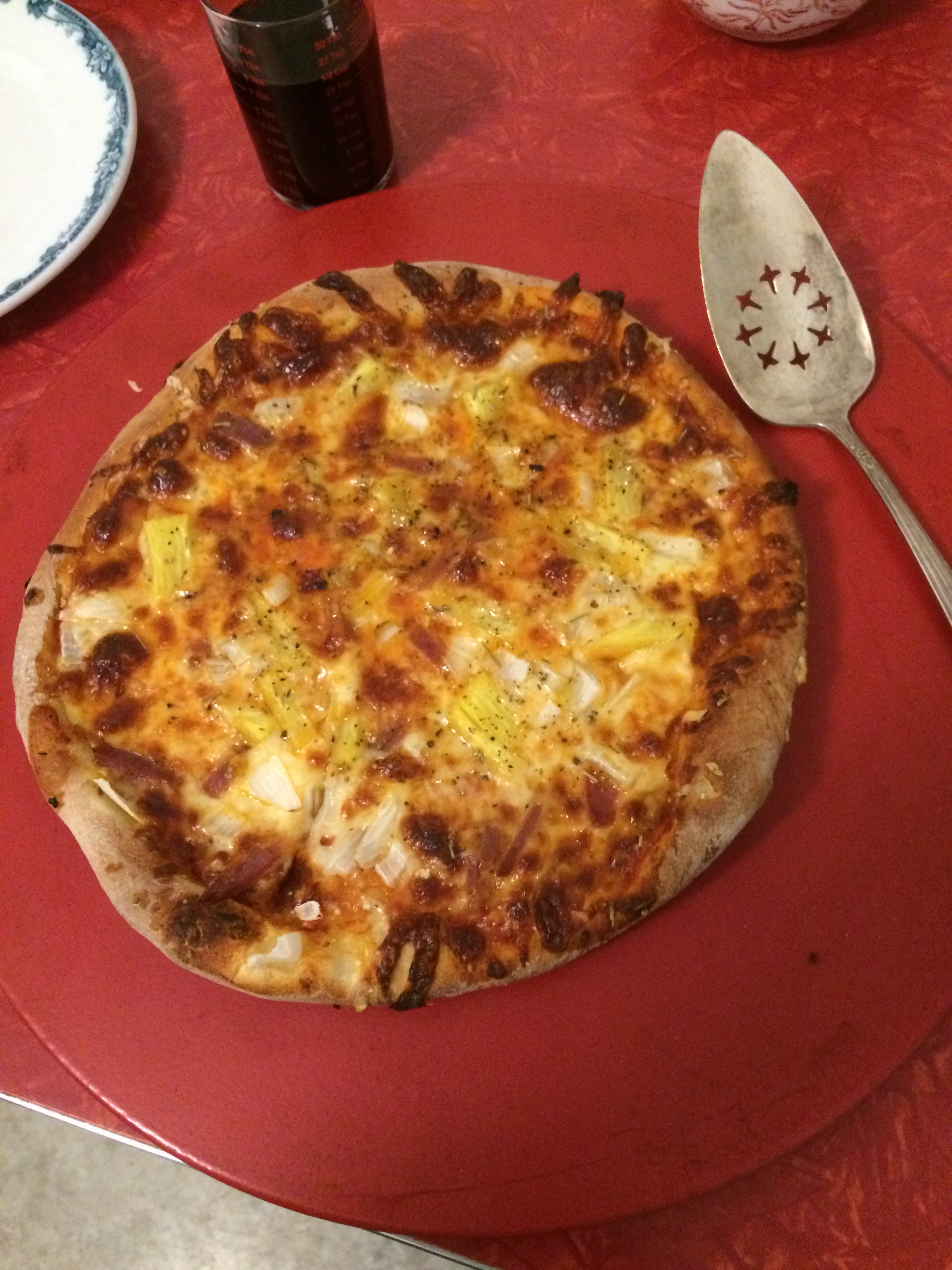 Delicious Cast Iron Skillet Pizza: A Culinary Delight