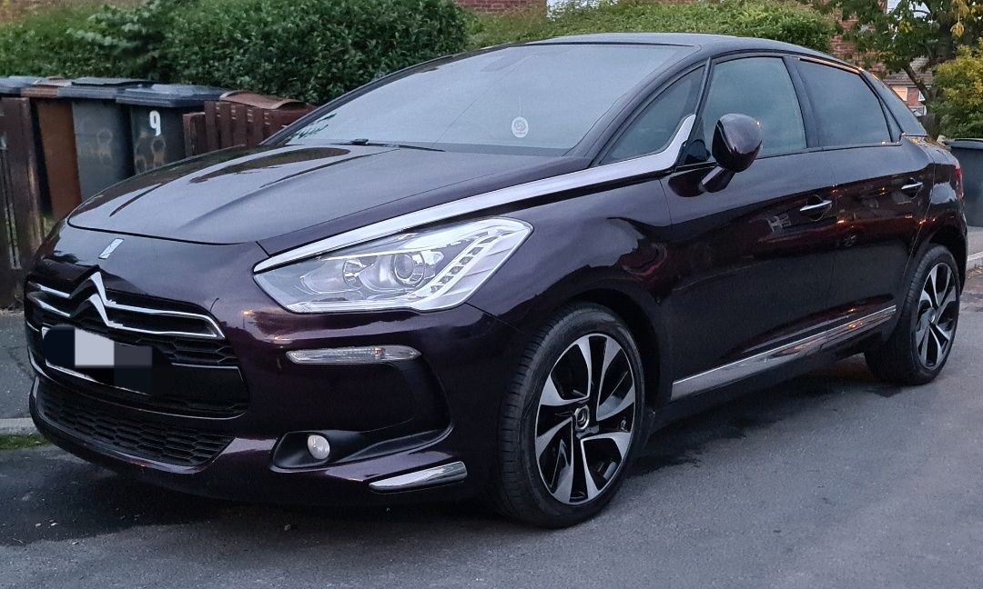 2014 DS5: Luxury with a French twist