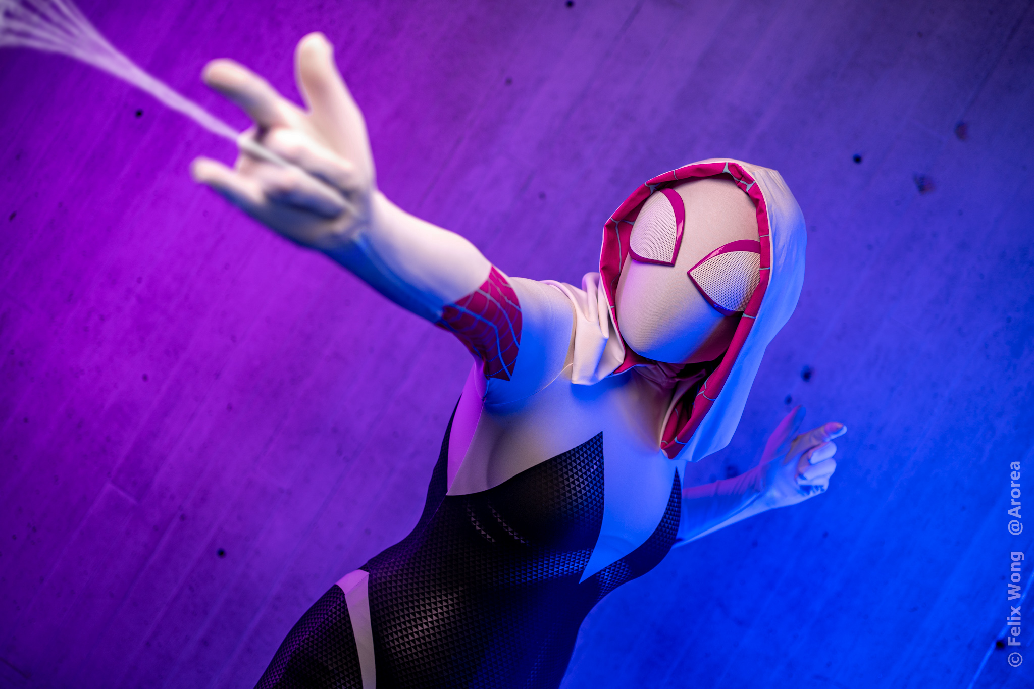 Check out my Spider-Verse Gwen / Ghost Spider cosplay from New York Comic Con!