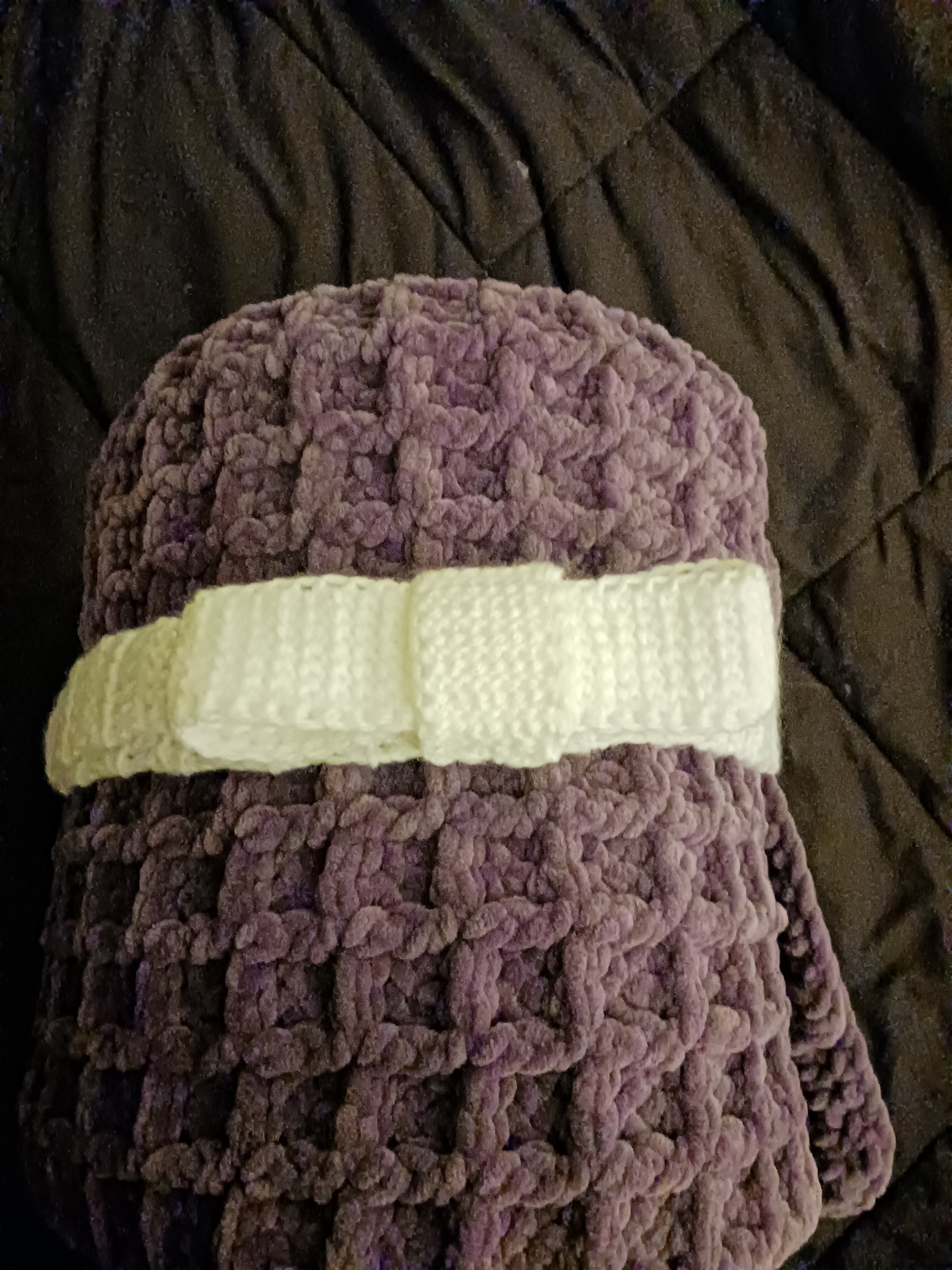 A Cozy Crocheted Blanket Gift for My Mother-in-Law This Christmas