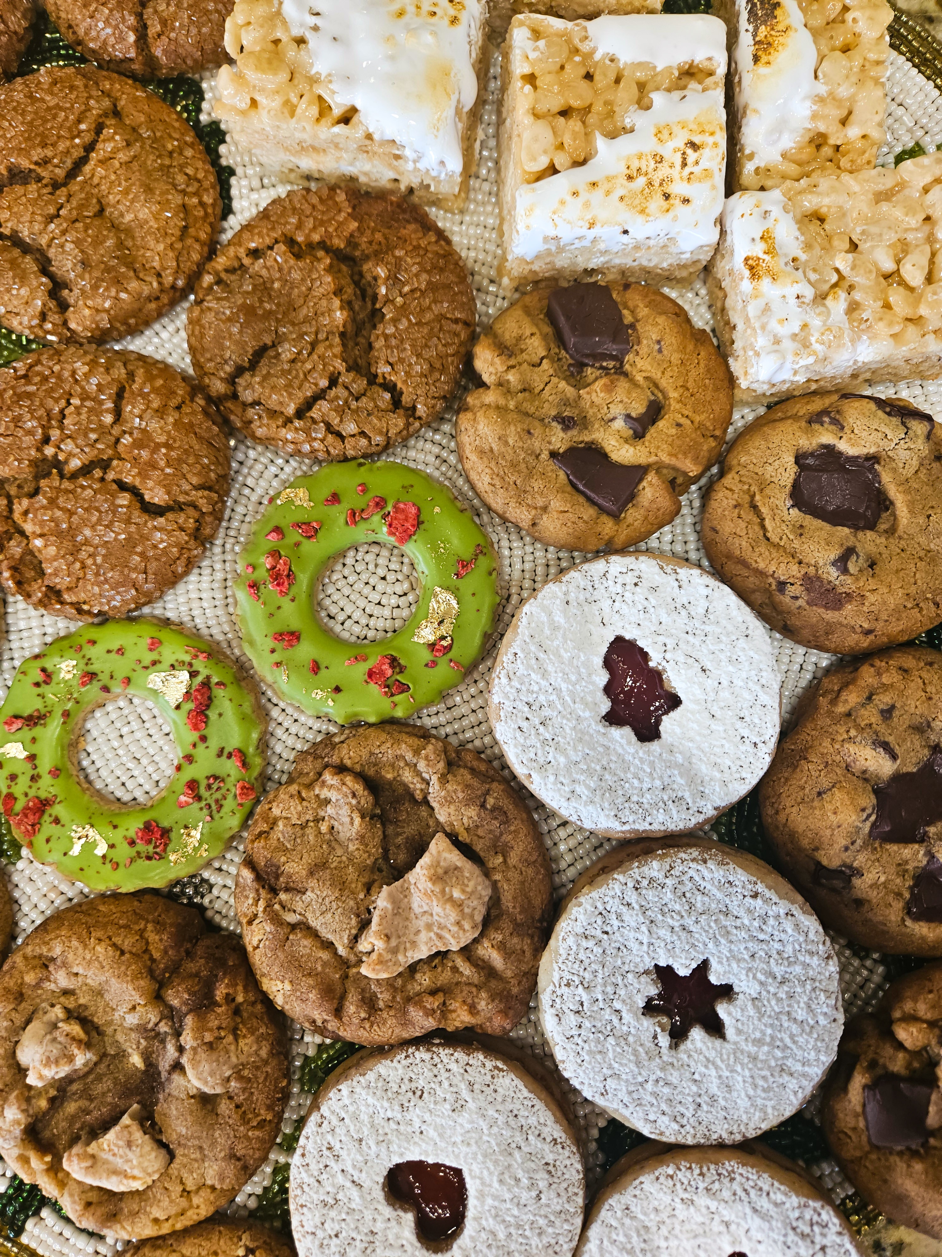 Delicious Christmas Cookies and Treats for This Year!