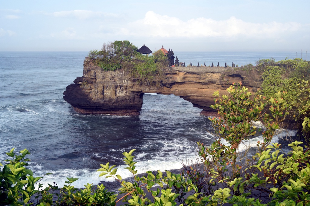 Discovering the Beauty of Batu Bolong Temple in Bali