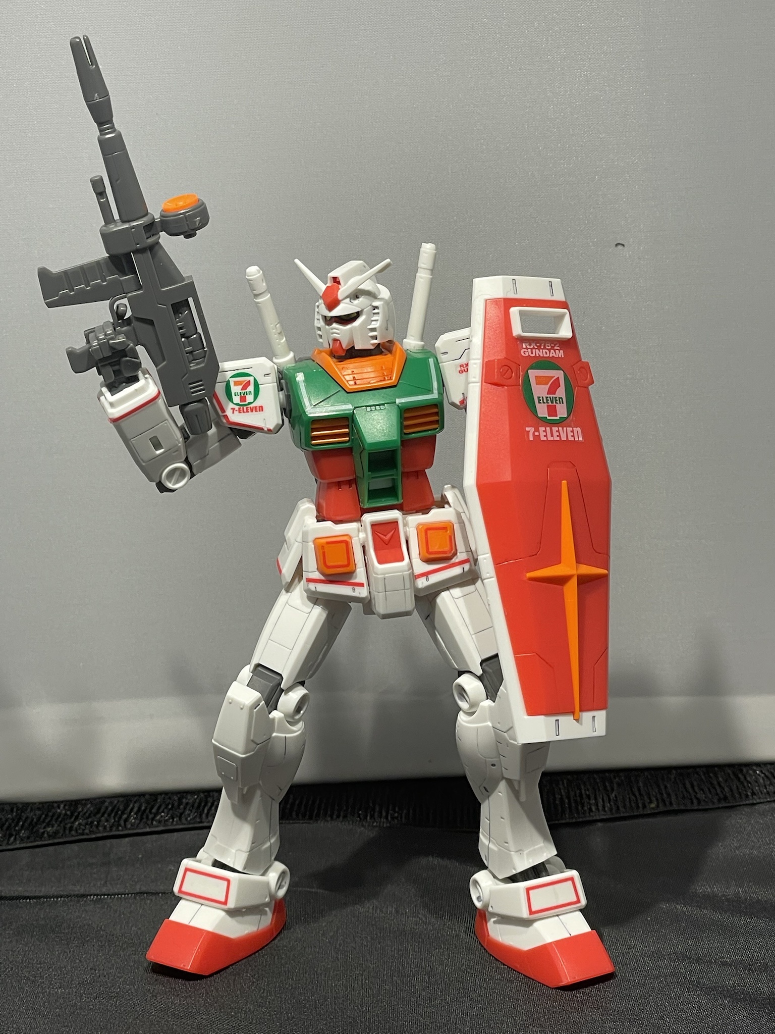 The 7 Eleven Rx-78-2: A Unique Encounter