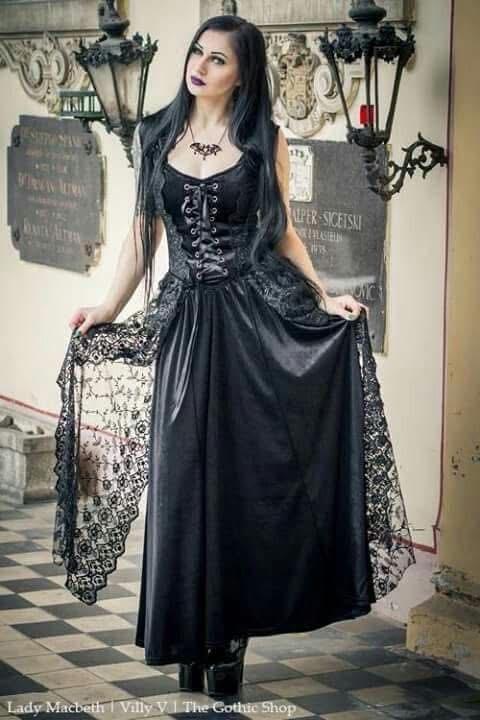 Elegance in a Pretty Dress