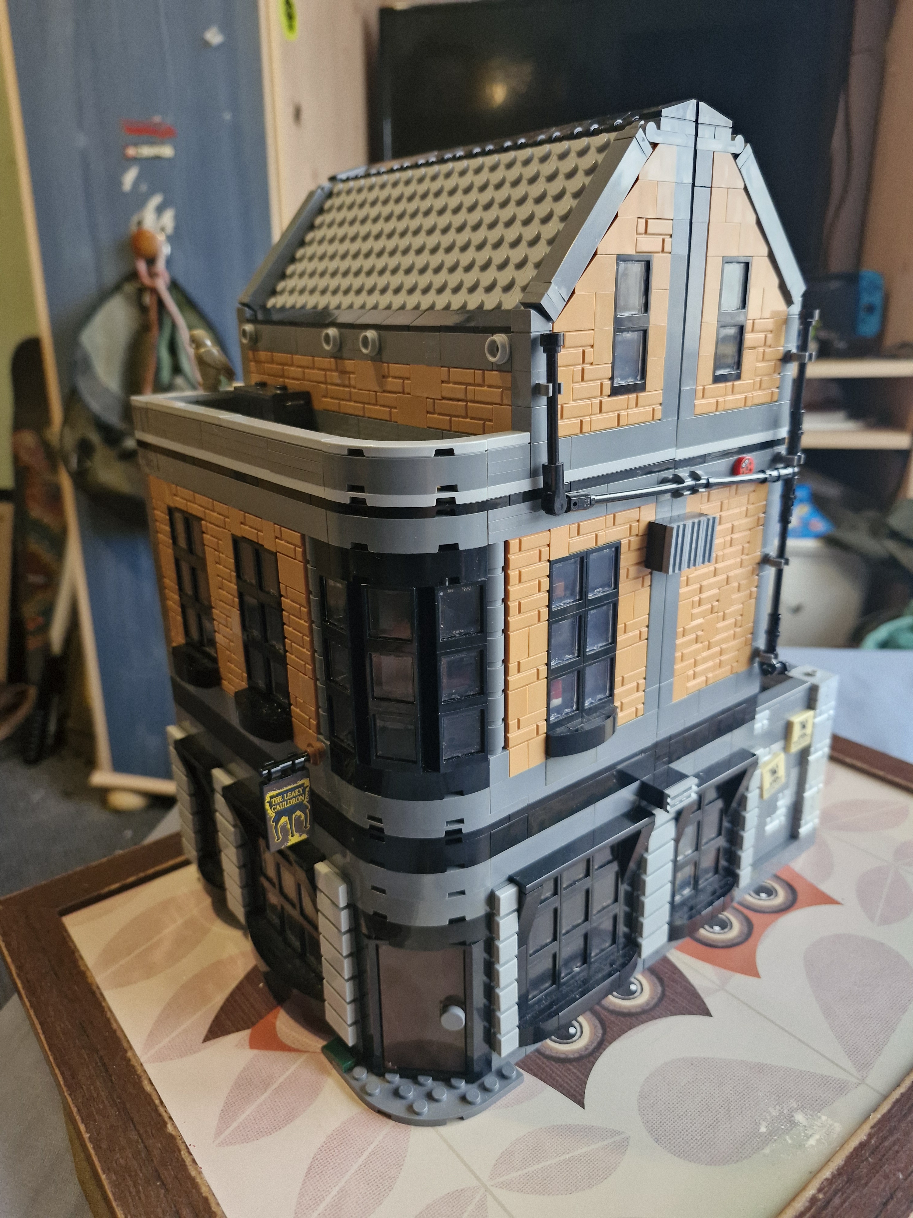 The Leaky Cauldron: A Magical MOC Creation