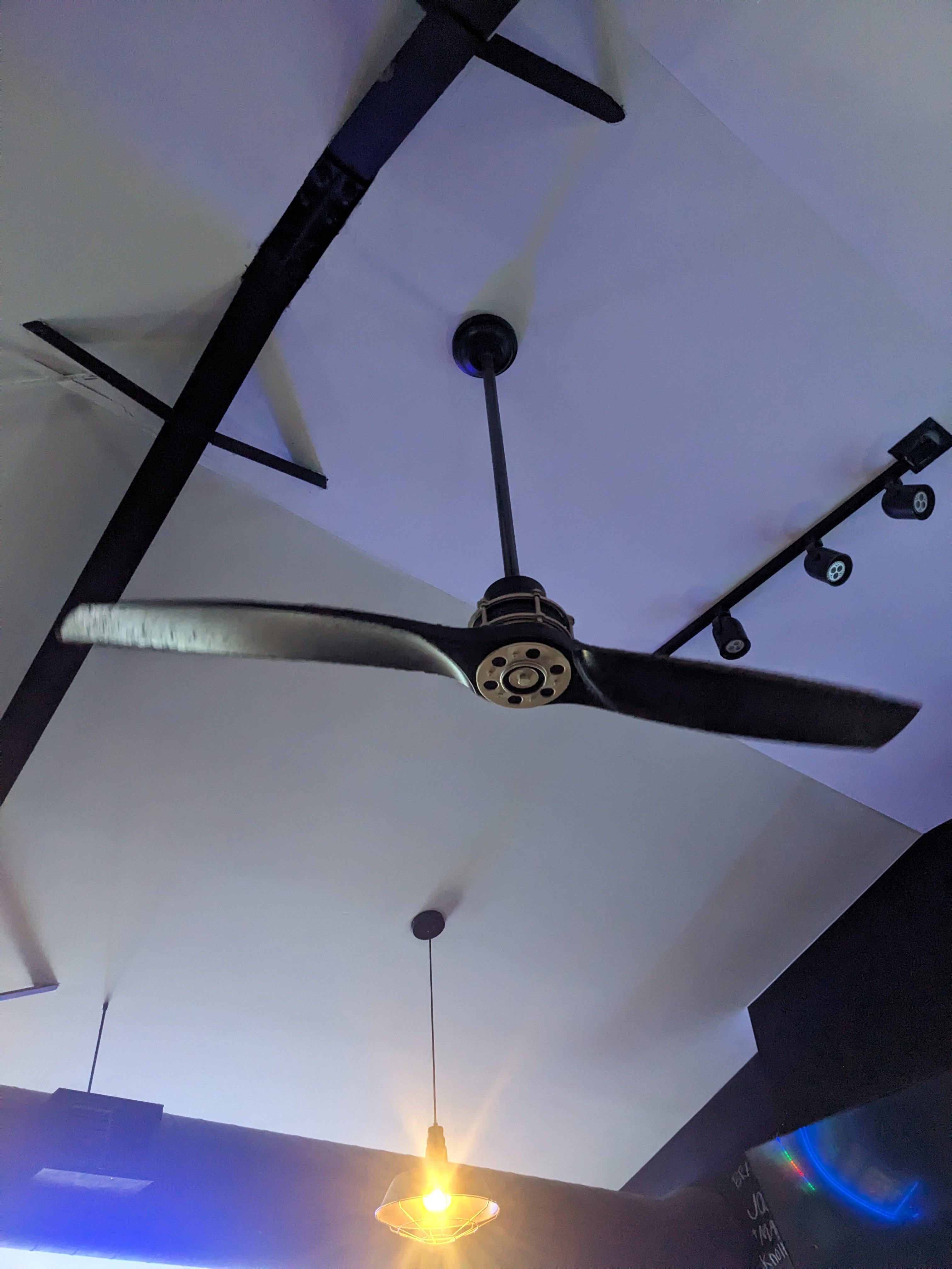 Check out this awesome fan design!