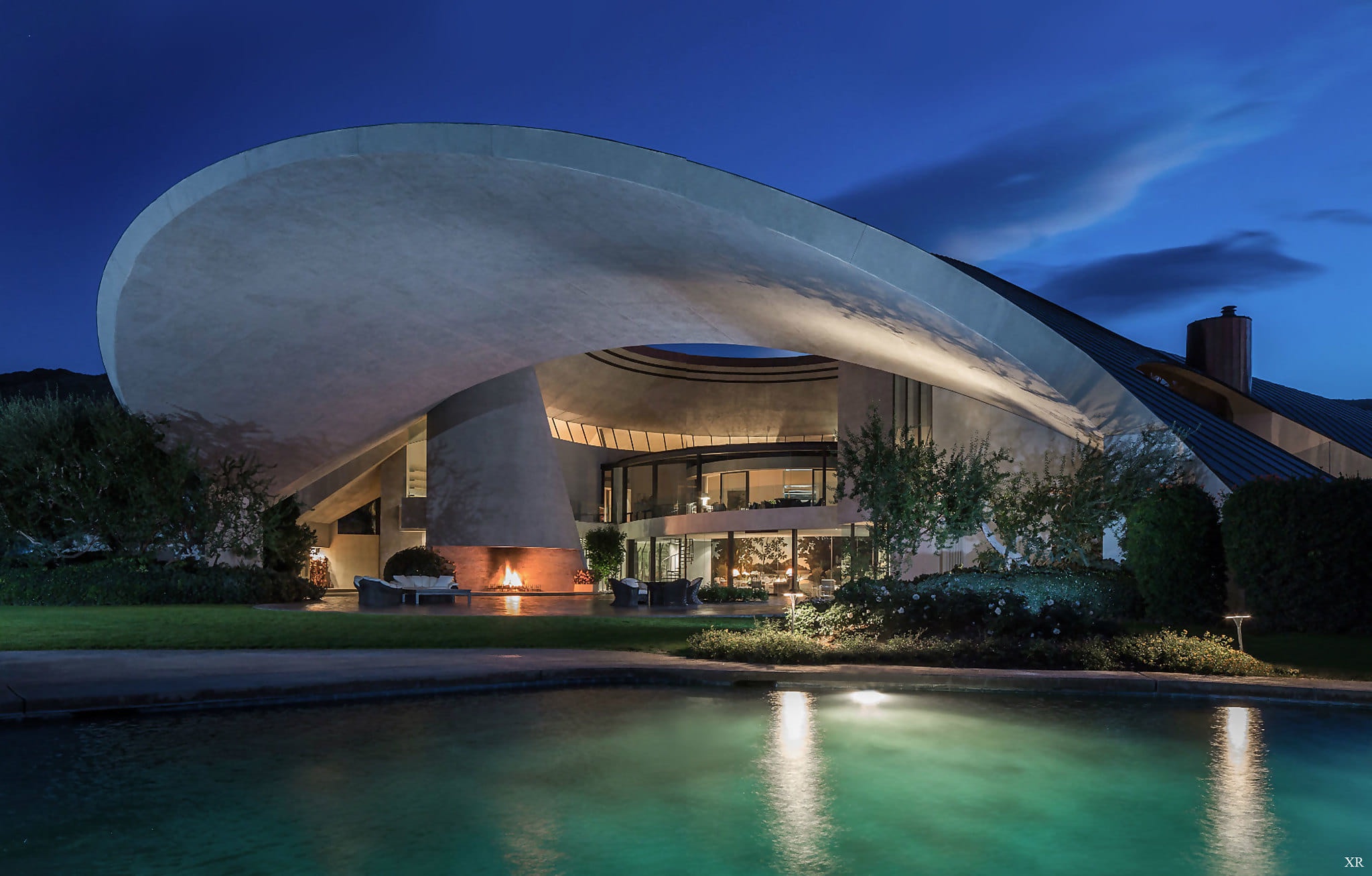 Discovering John Lautner's Architectural Masterpiece in the Desert