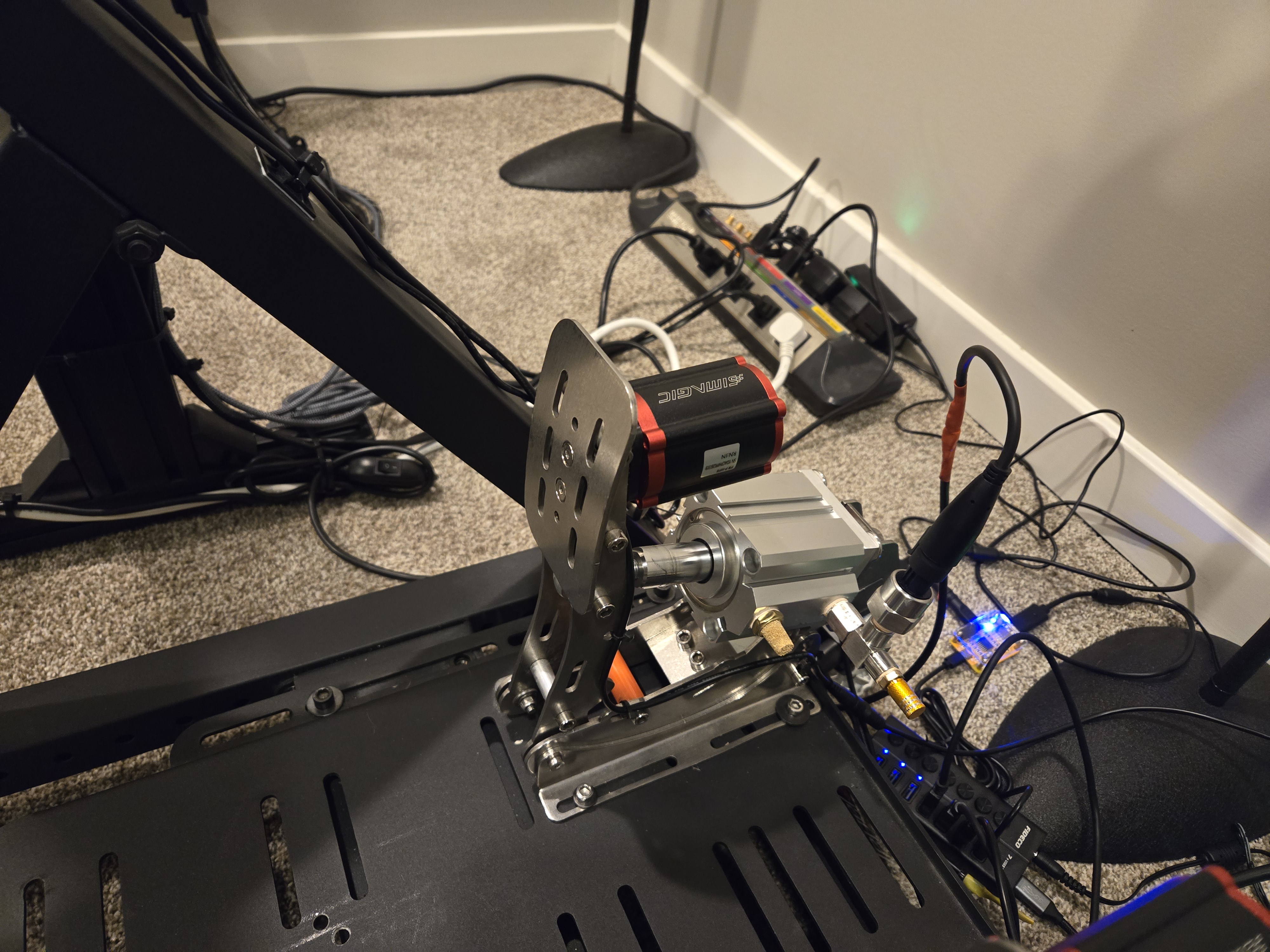 Meet the Simjack Pneumatic Mod: Compact Power with 100psi Precision