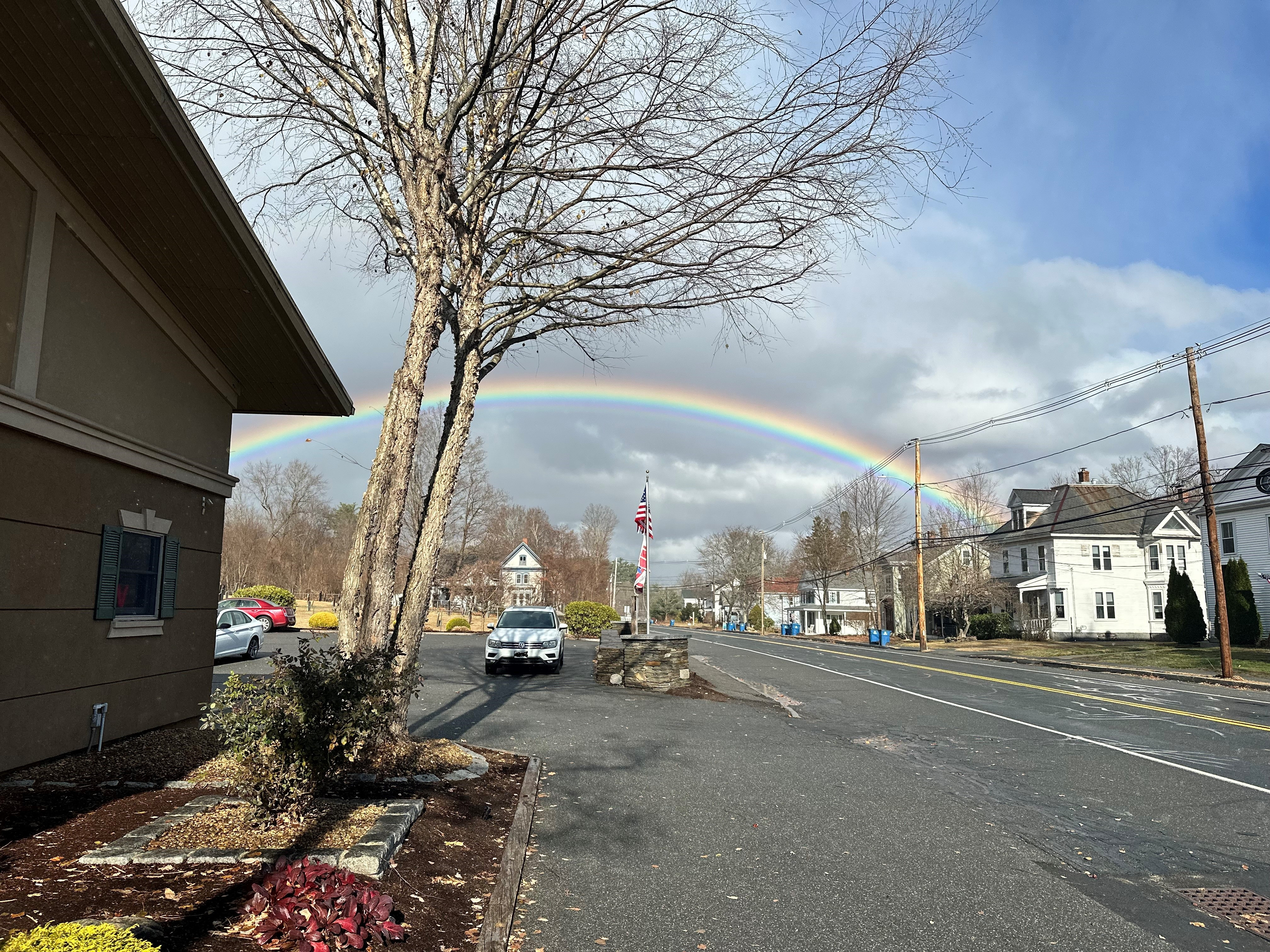 It's my Cakeday! Enjoy this vibrant rainbow!